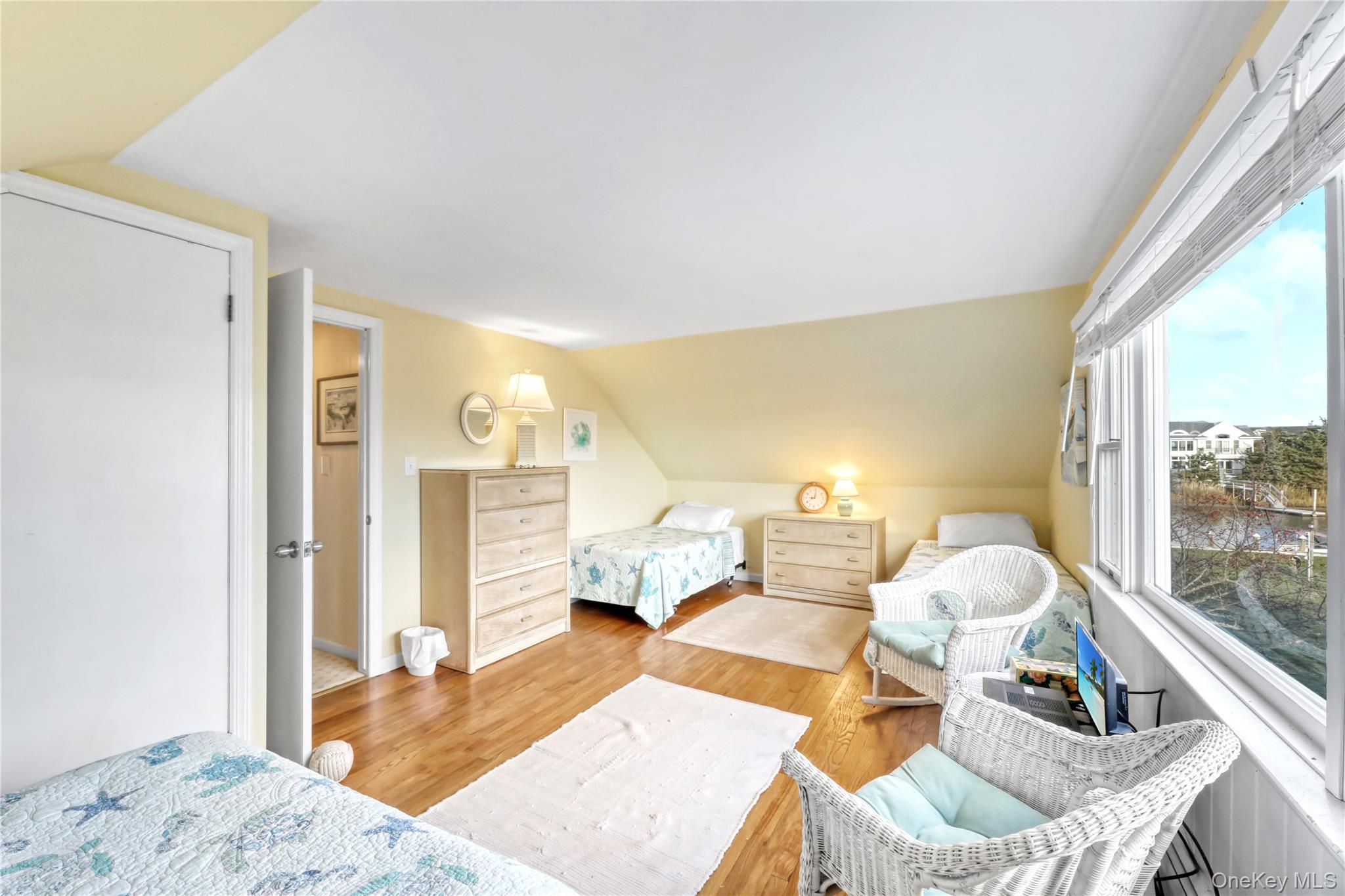 170 Beach Lane, Westhampton Beach, NY 11978