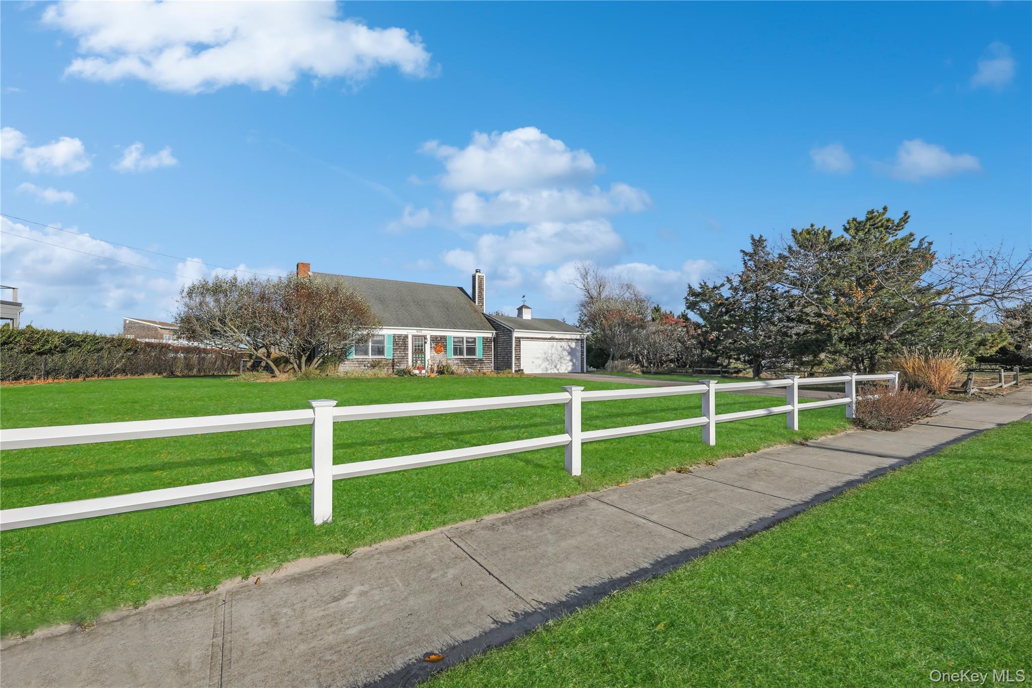 170 Beach Lane, Westhampton Beach, NY 11978