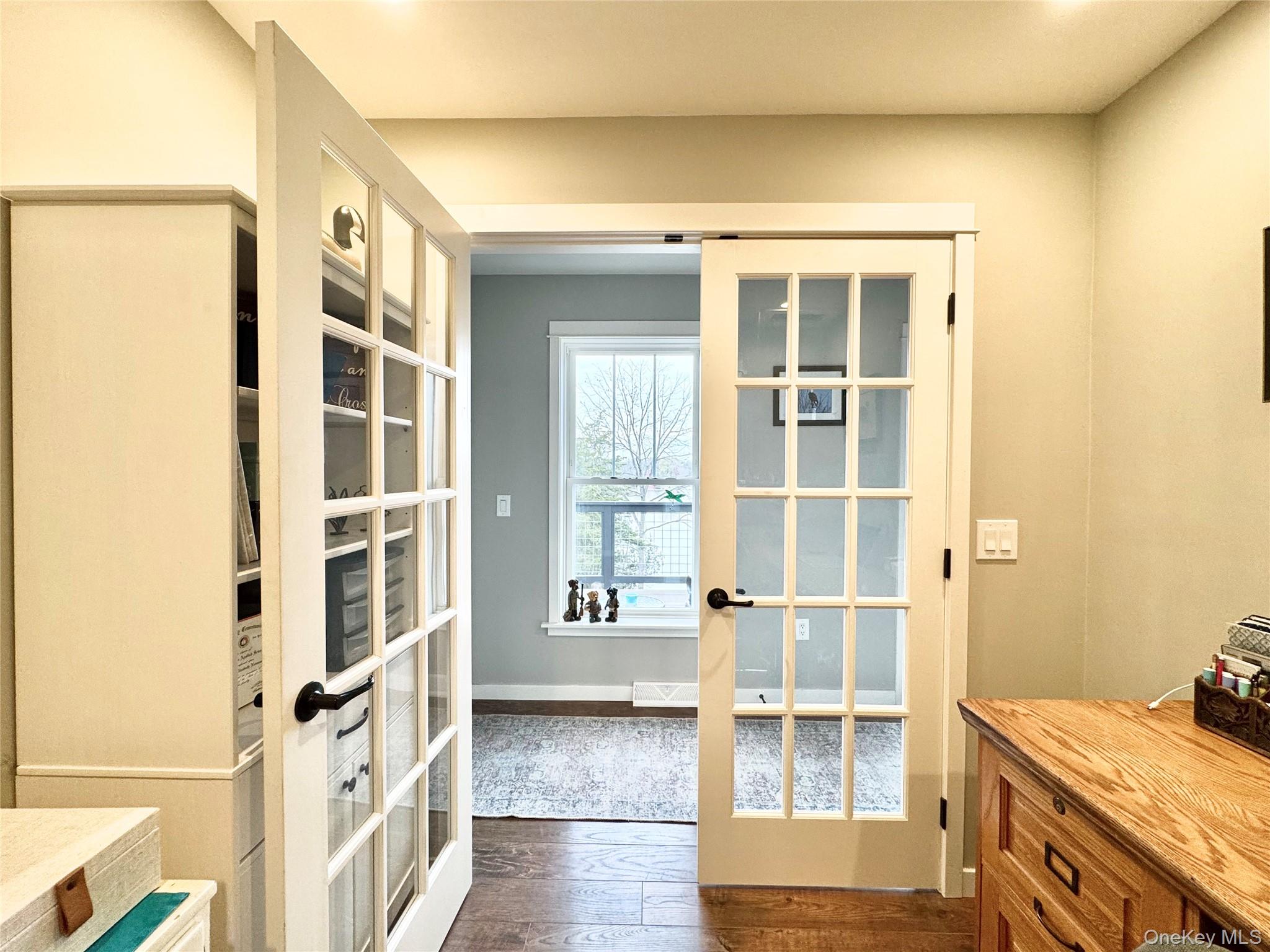 77 Longwood Drive, Athens, NY 12015