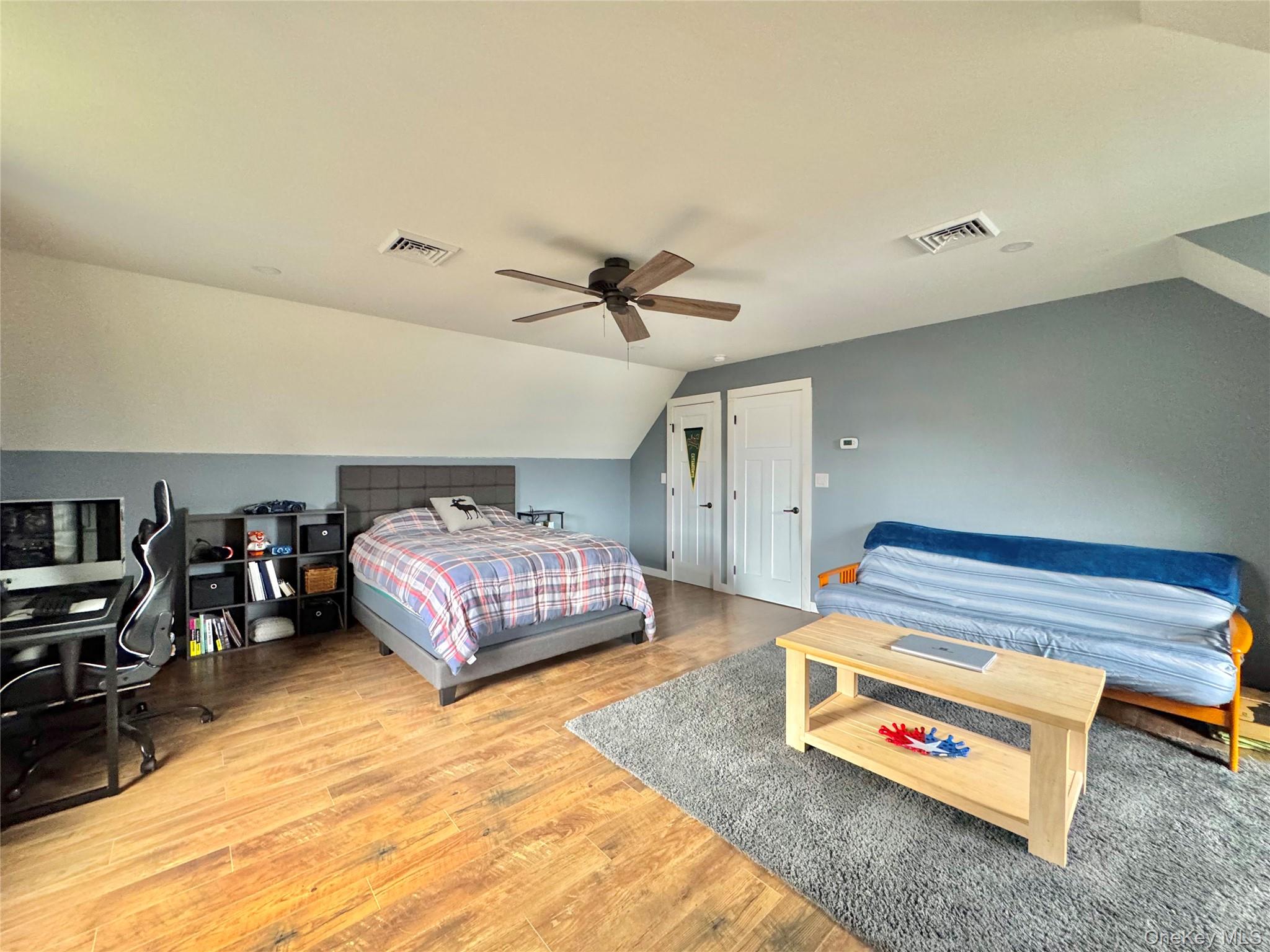 77 Longwood Drive, Athens, NY 12015