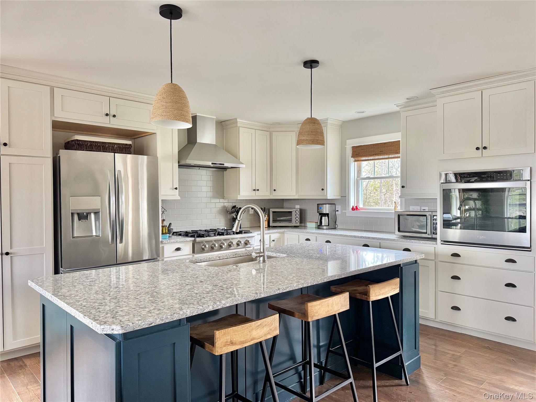 77 Longwood Drive, Athens, NY 12015