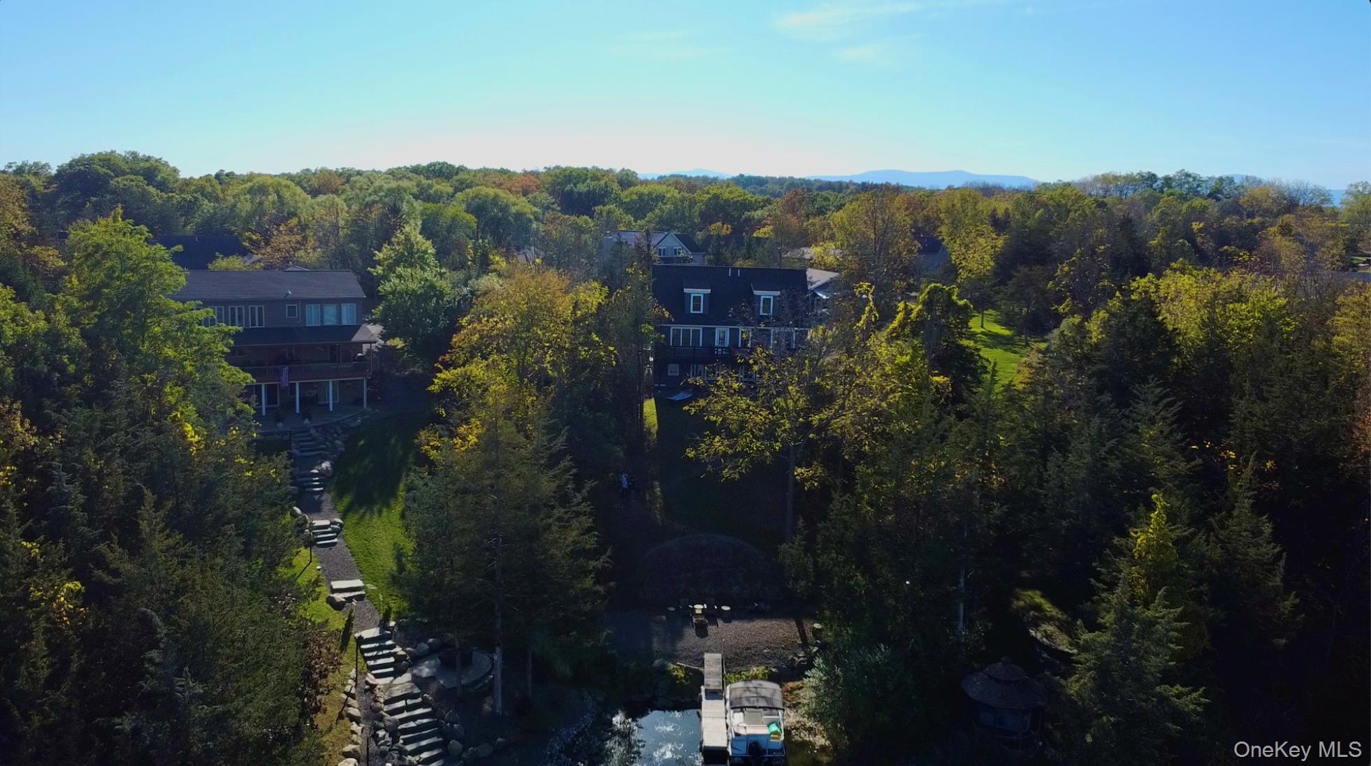 77 Longwood Drive, Athens, NY 12015