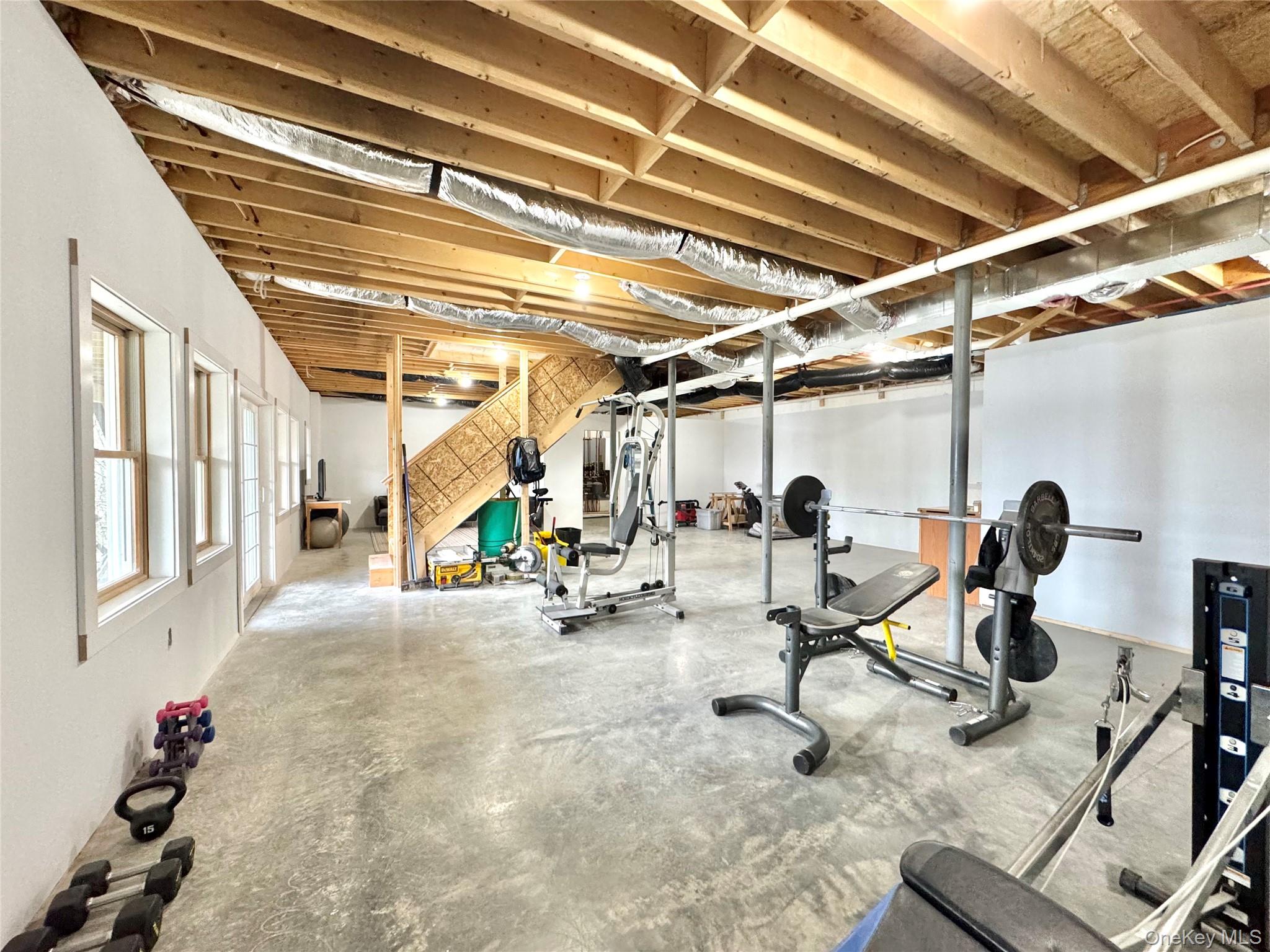 77 Longwood Drive, Athens, NY 12015