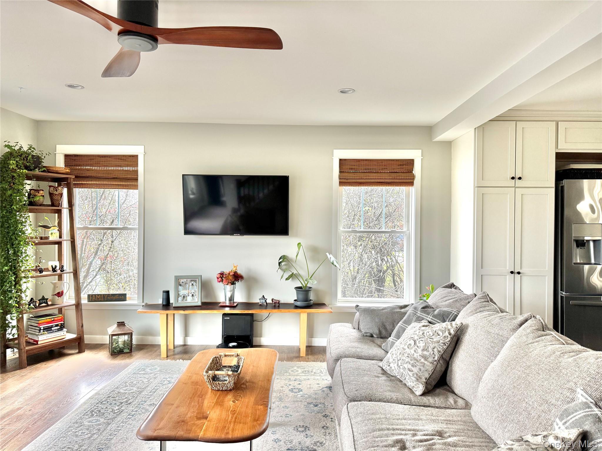 77 Longwood Drive, Athens, NY 12015