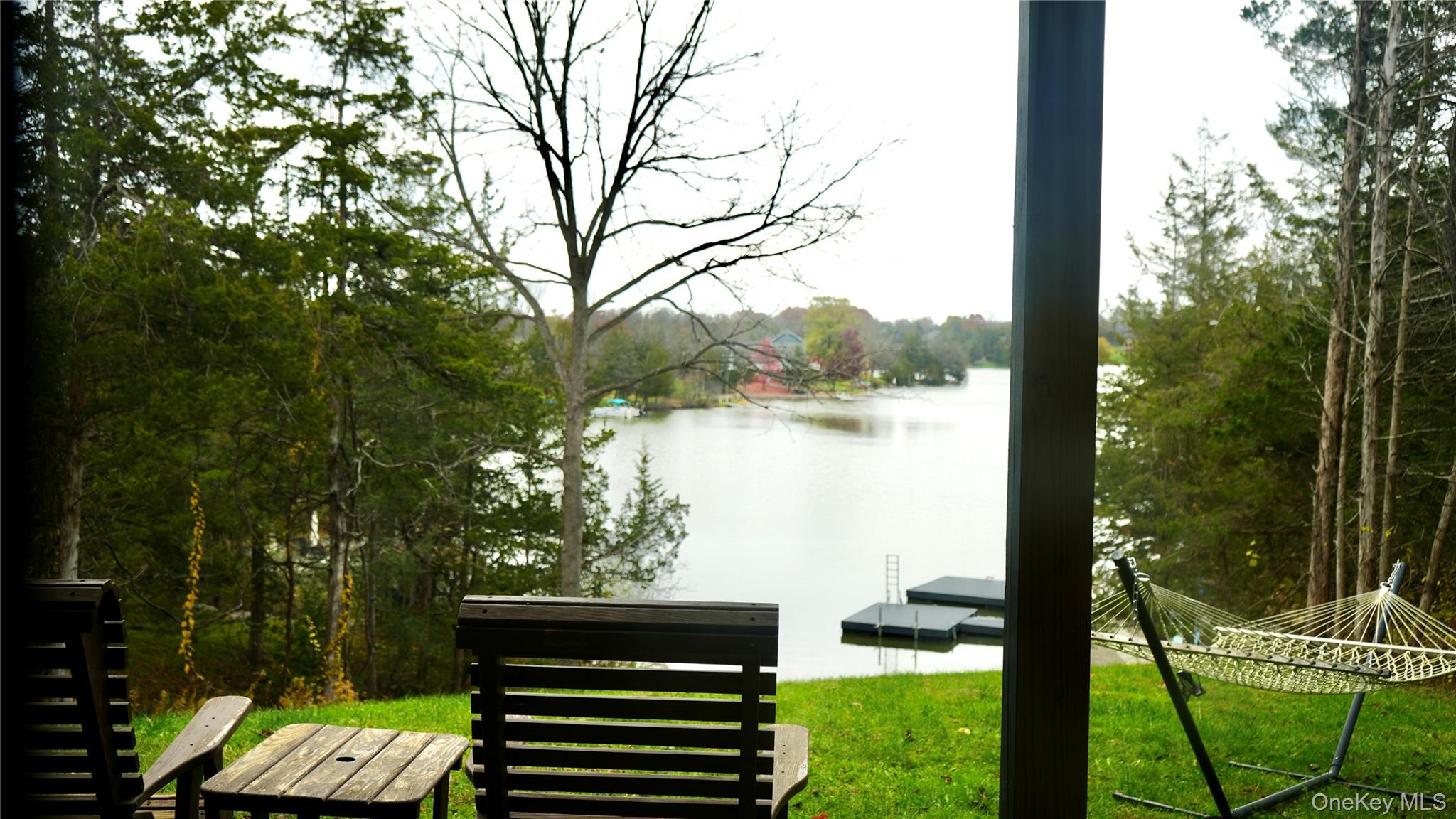 77 Longwood Drive, Athens, NY 12015