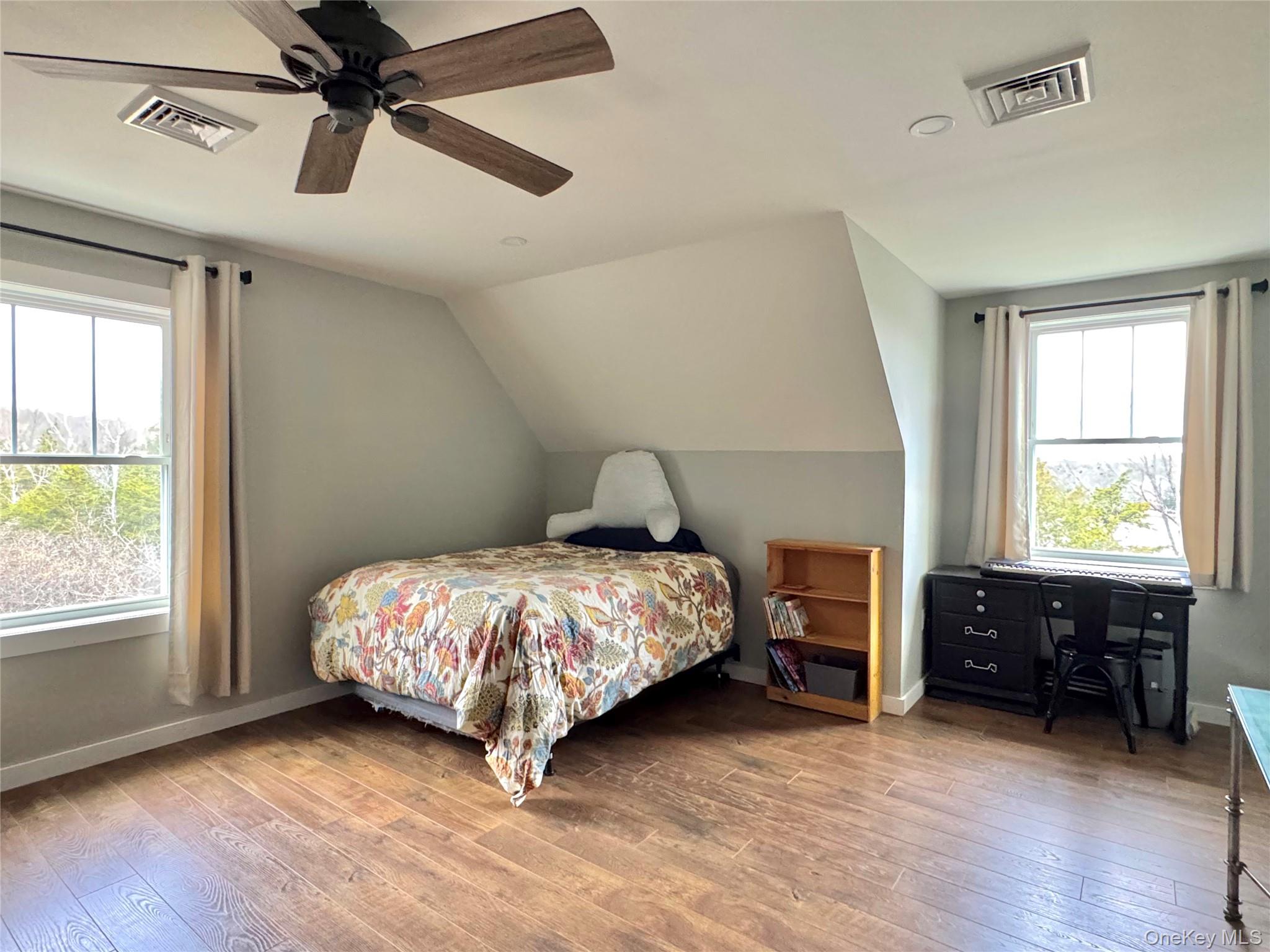 77 Longwood Drive, Athens, NY 12015