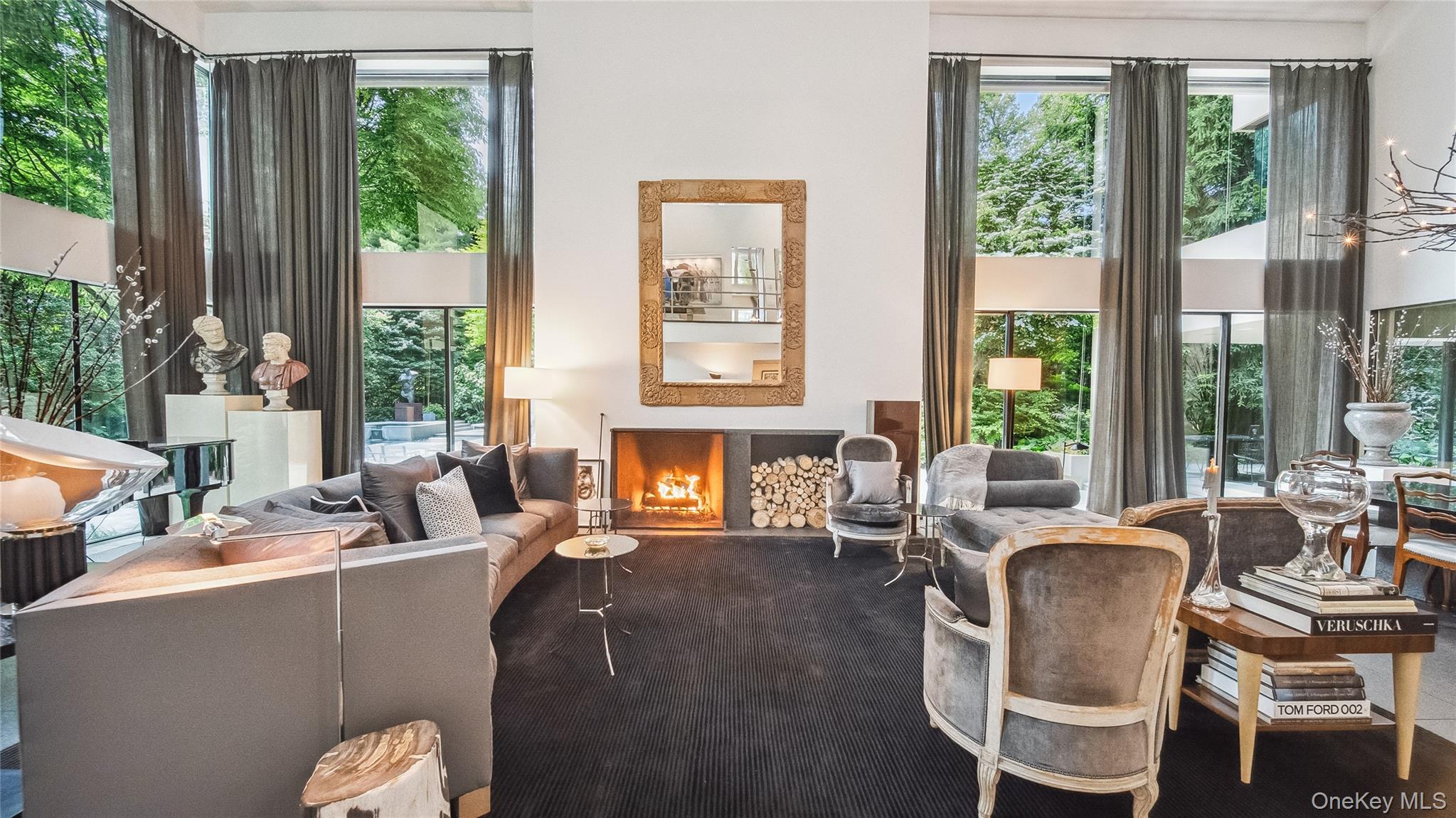 7 Folie Court, Manhasset, NY 11030