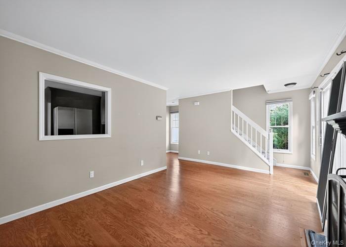 301 Kensington Way, Mount Kisco, NY 10549