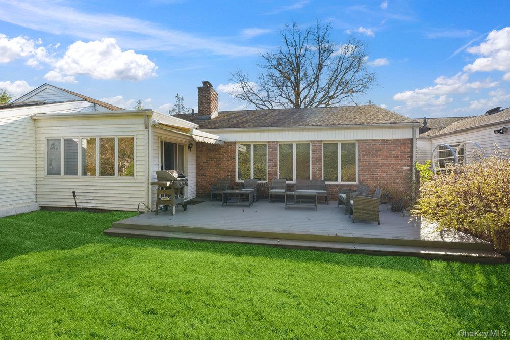 72 Lake End Road, Merrick, NY 11566