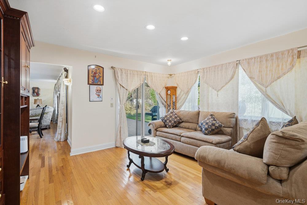 72 Lake End Road, Merrick, NY 11566