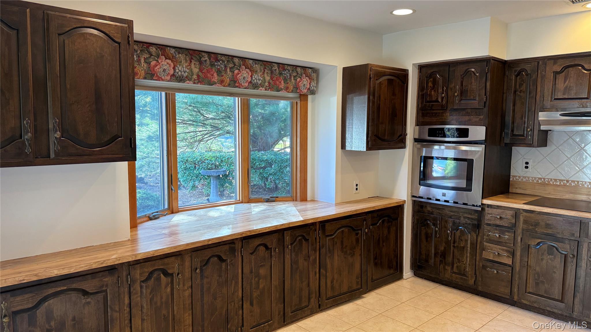 89 Sawtooth Cove, Port Jefferson, NY 11777