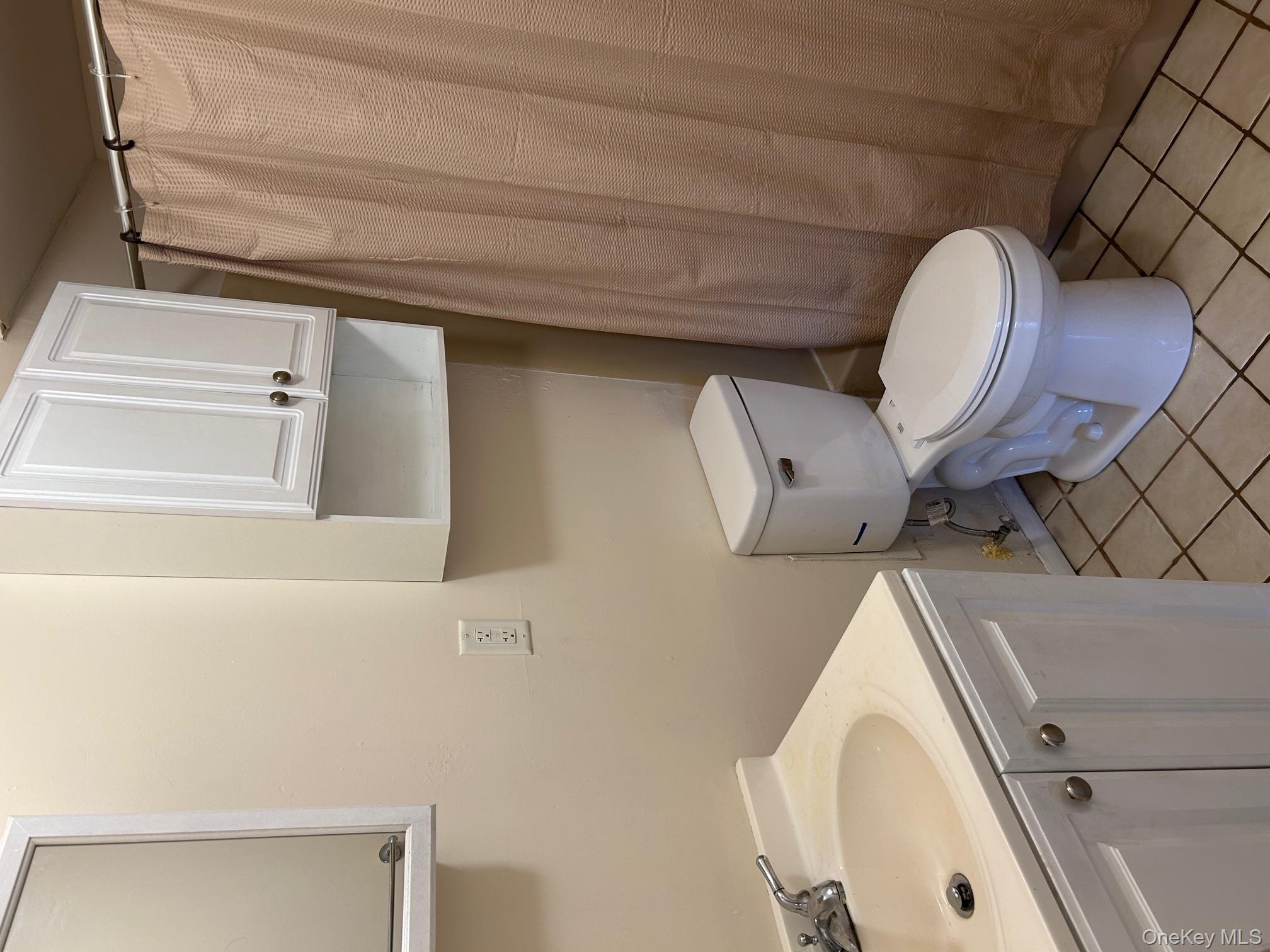 1429 Deer Park Avenue, North Babylon, NY 11703