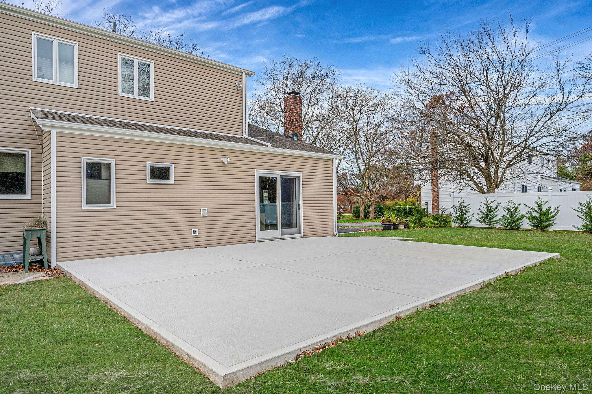 293 Marlin Street, Dix Hills, NY 11746