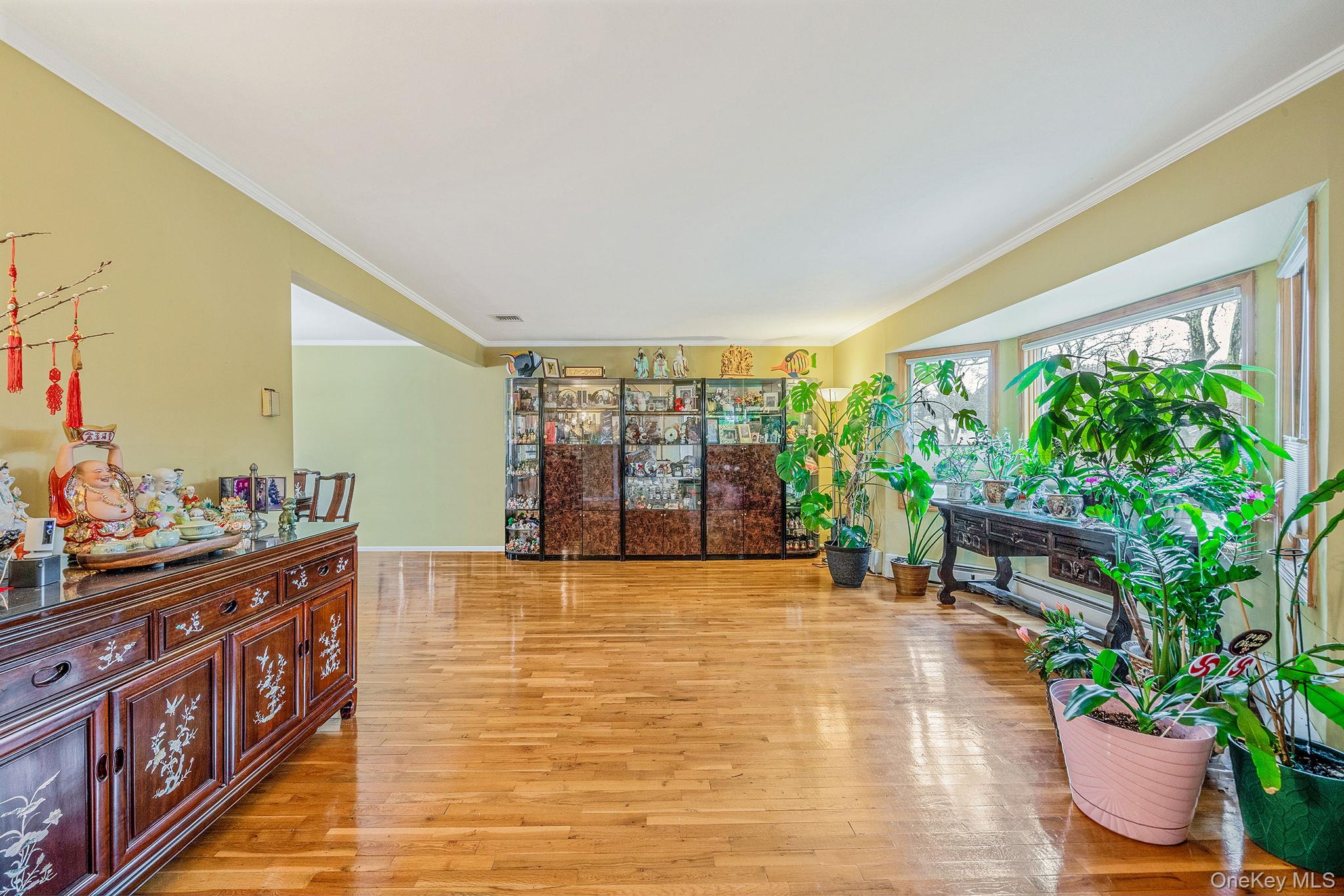 293 Marlin Street, Dix Hills, NY 11746