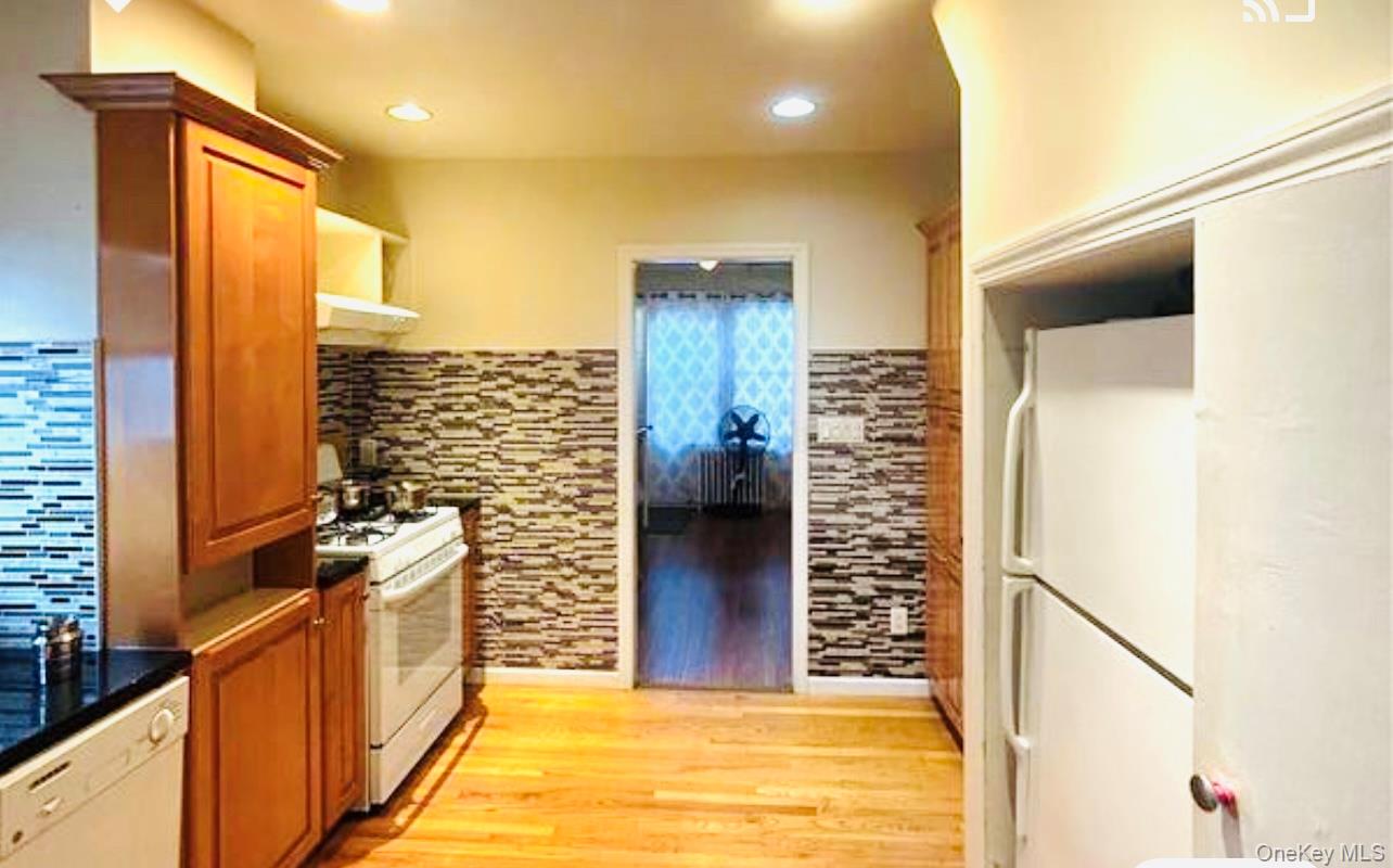 100 Broad Street, Williston Park, NY 11596