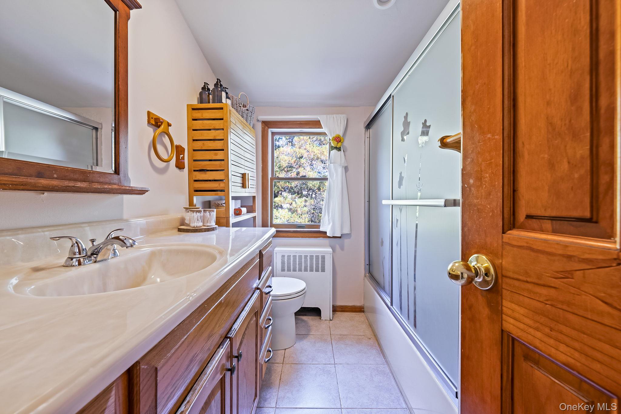 350 52nd Street, Lindenhurst, NY 11757