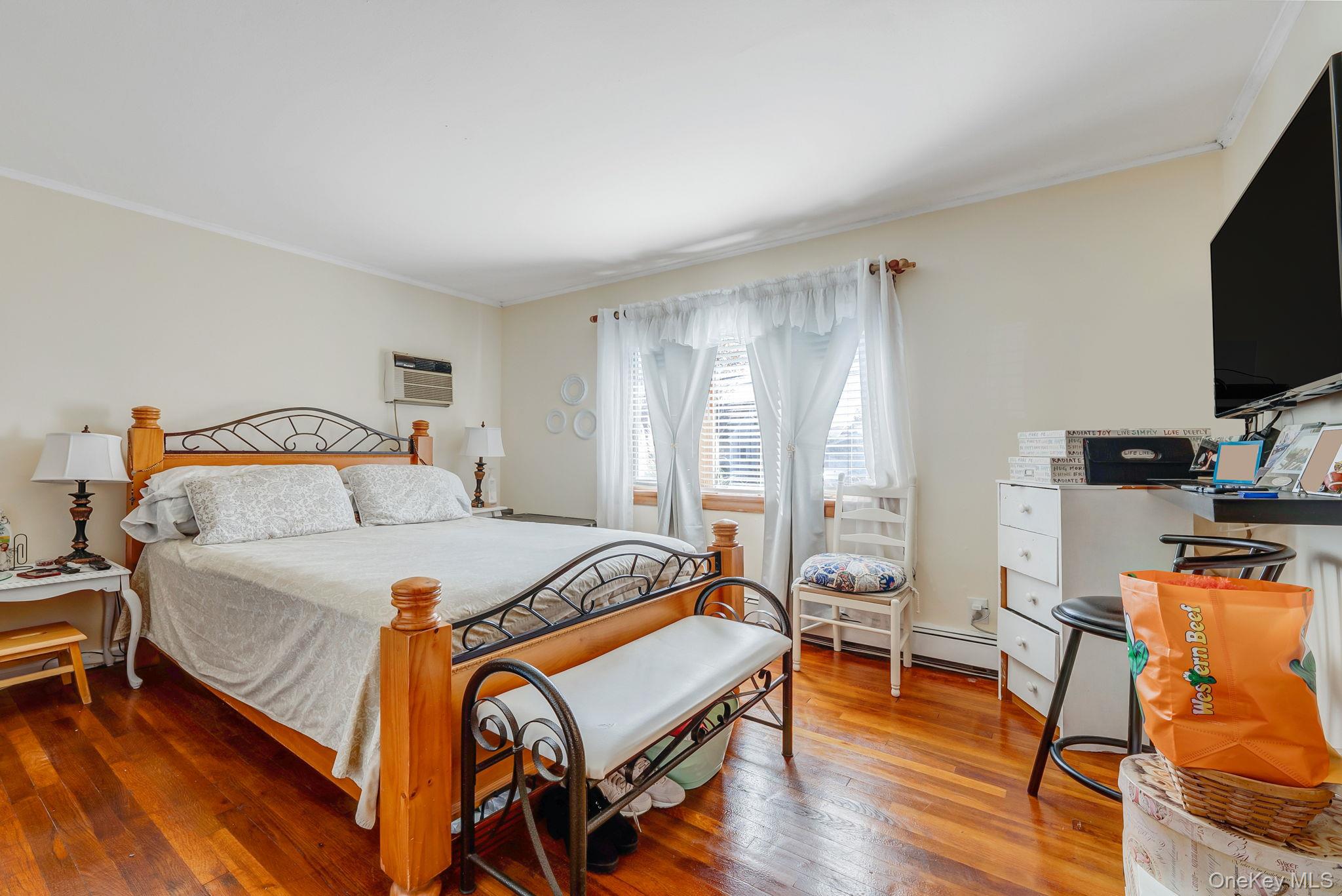 350 52nd Street, Lindenhurst, NY 11757