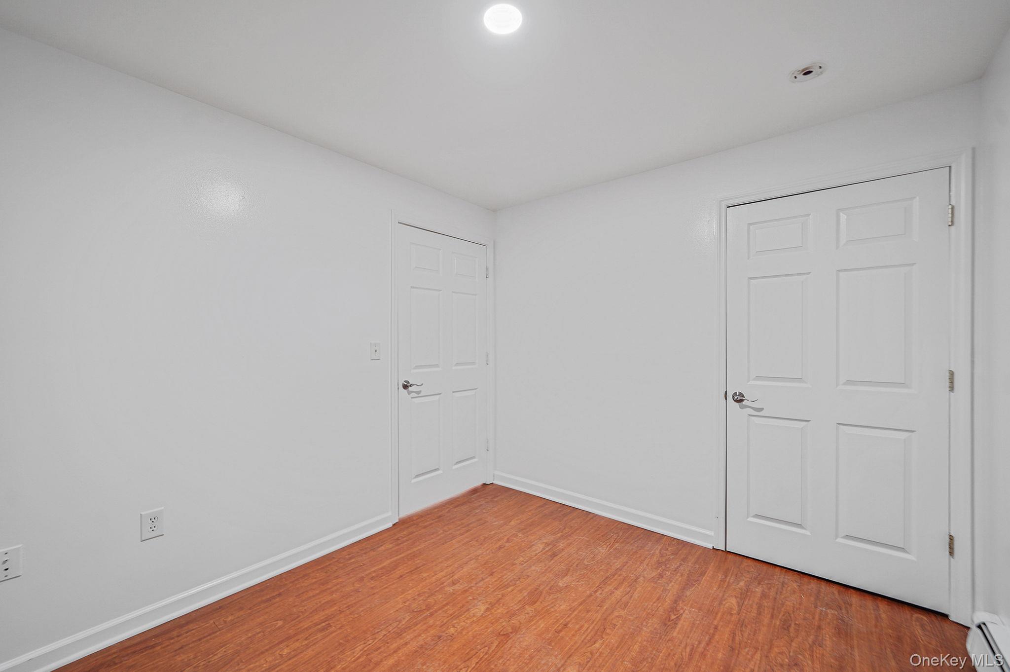 14 Clearview, Selden, NY 11784