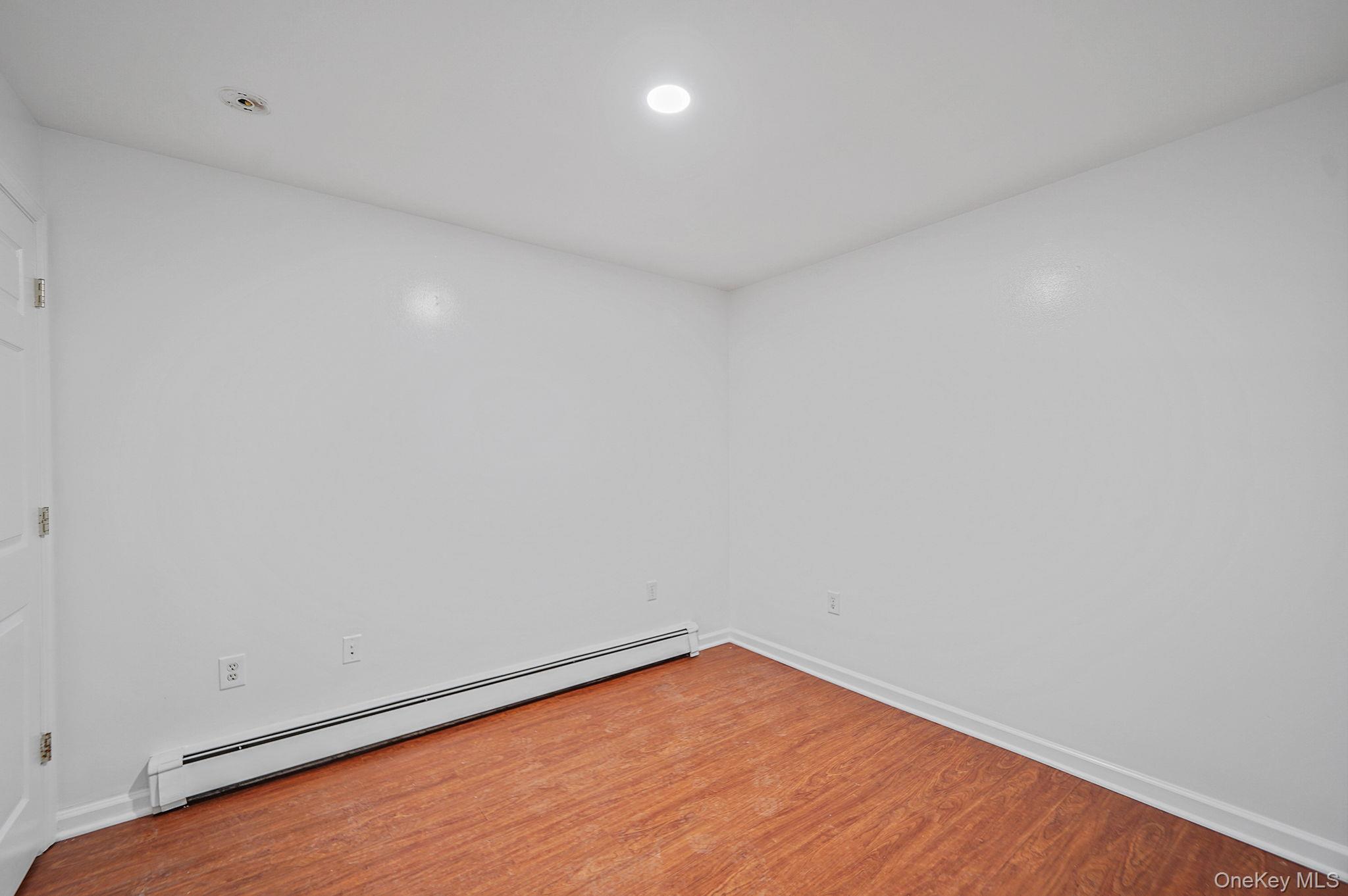 14 Clearview, Selden, NY 11784