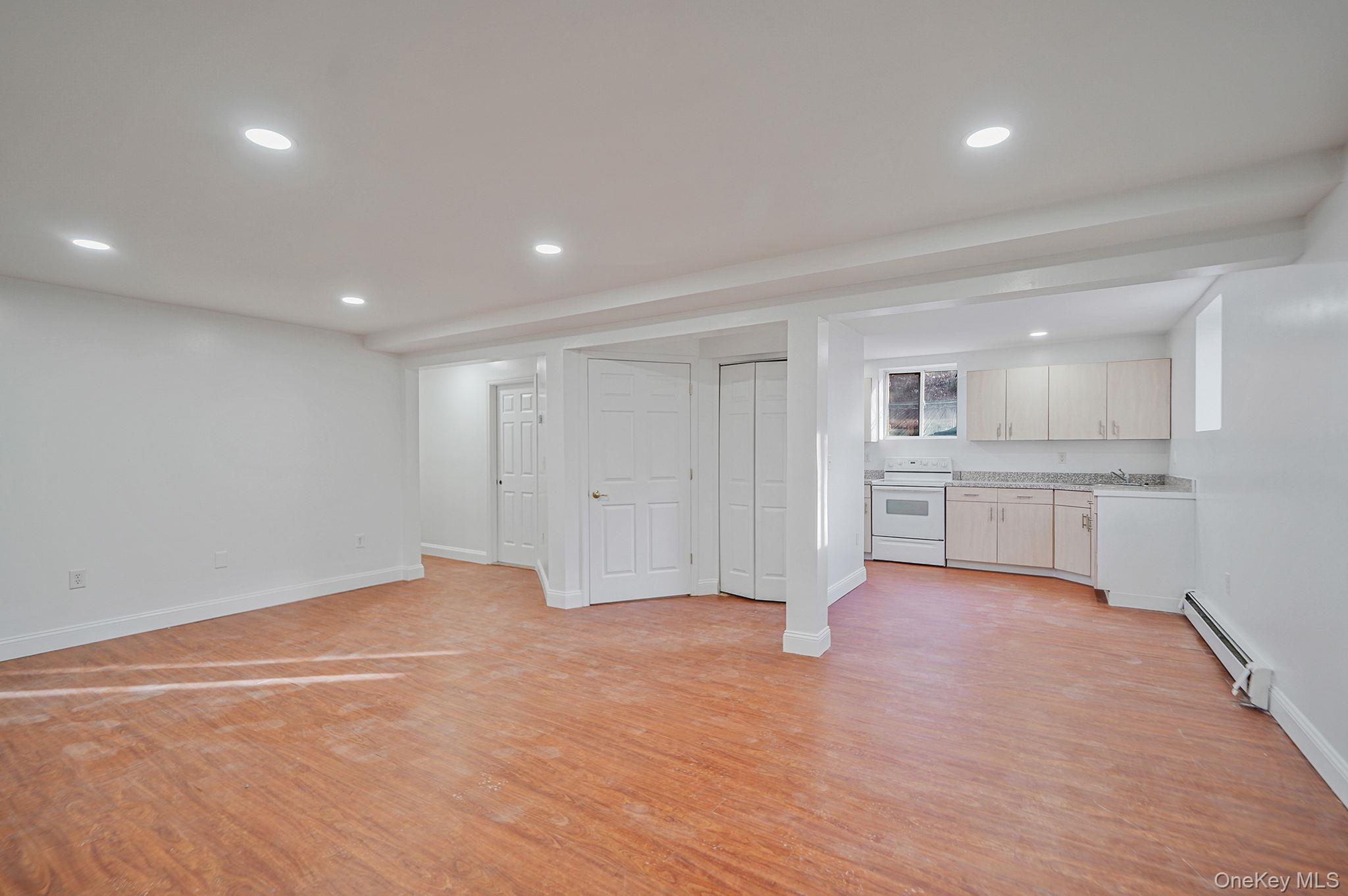 14 Clearview, Selden, NY 11784