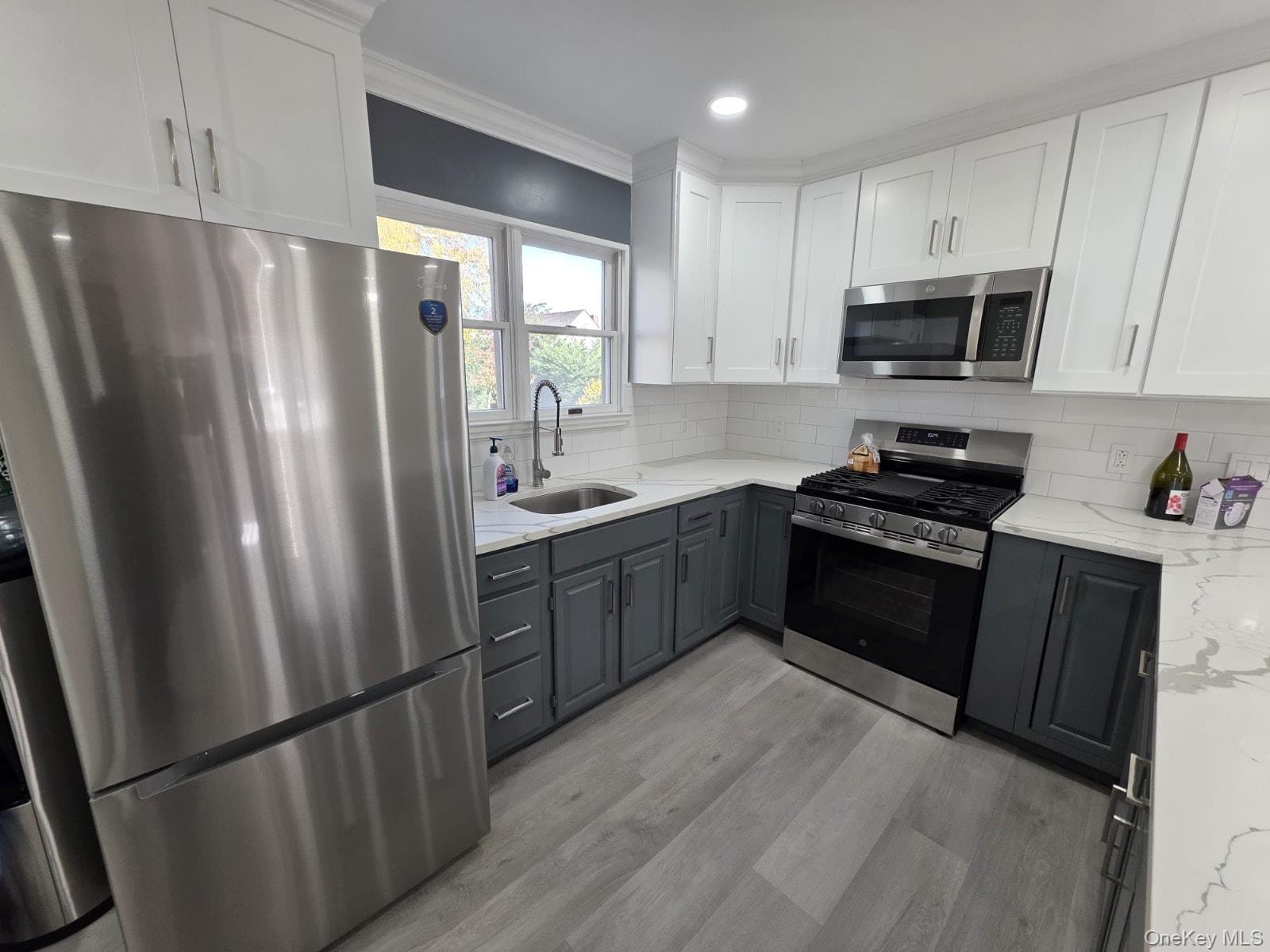 113 Yoakum Avenue, Farmingdale, NY 11735