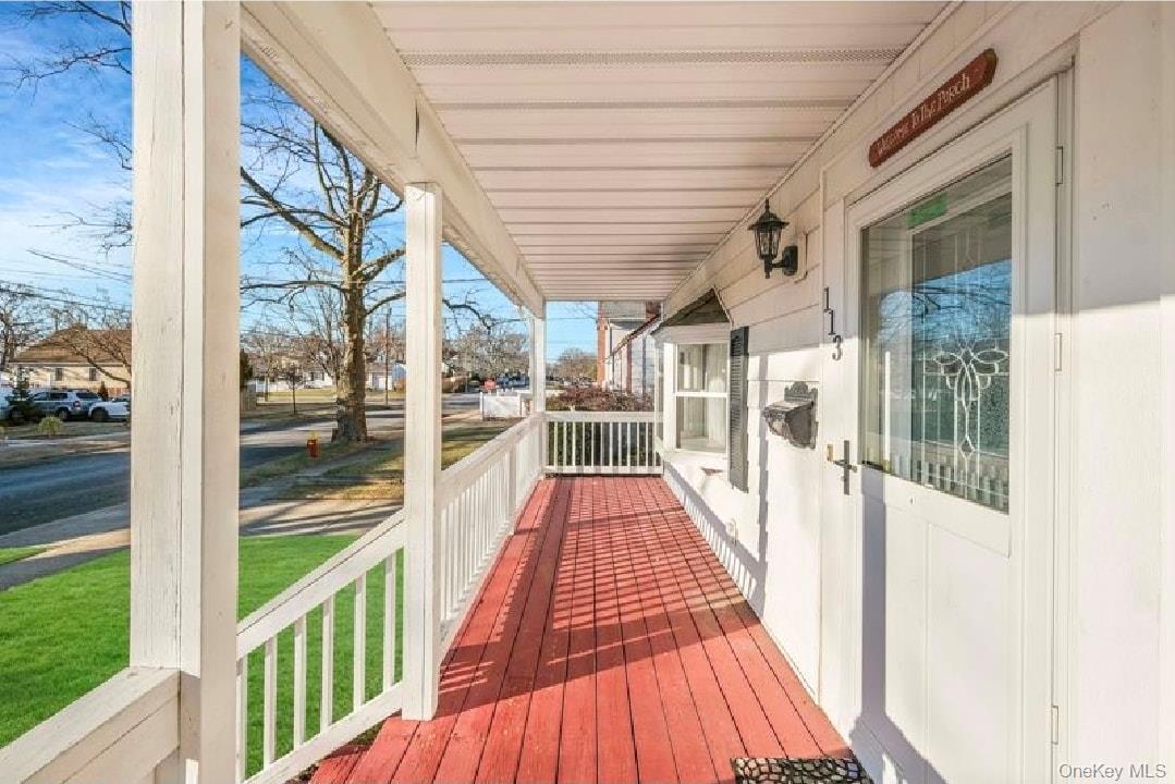 113 Yoakum Avenue, Farmingdale, NY 11735