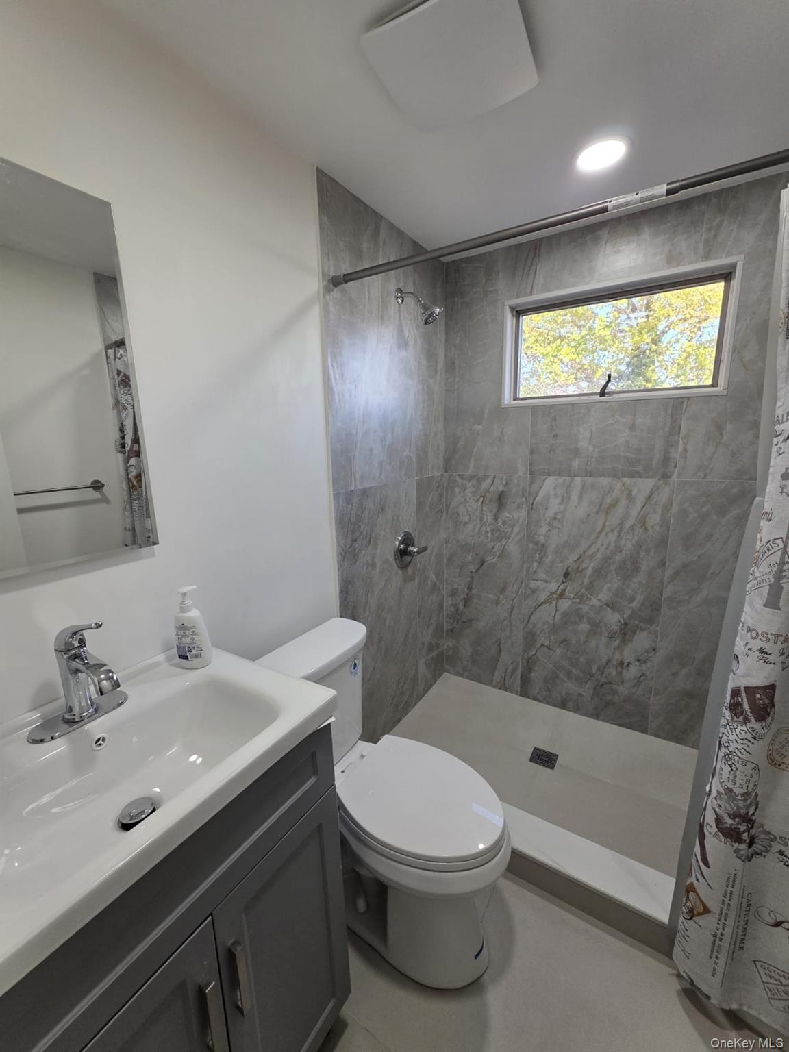 113 Yoakum Avenue, Farmingdale, NY 11735