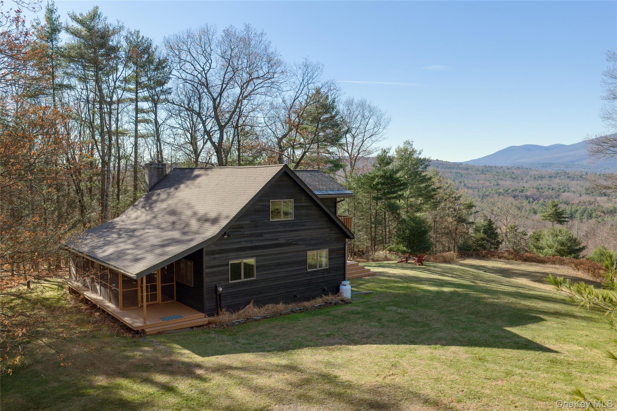 827 Ashokan Road, Kingston, NY 12401