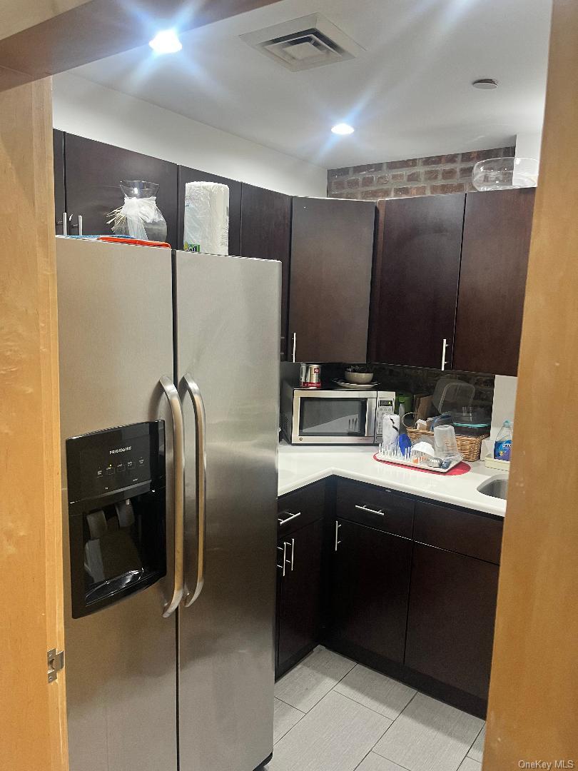 3719 Broadway, Astoria, NY 11103