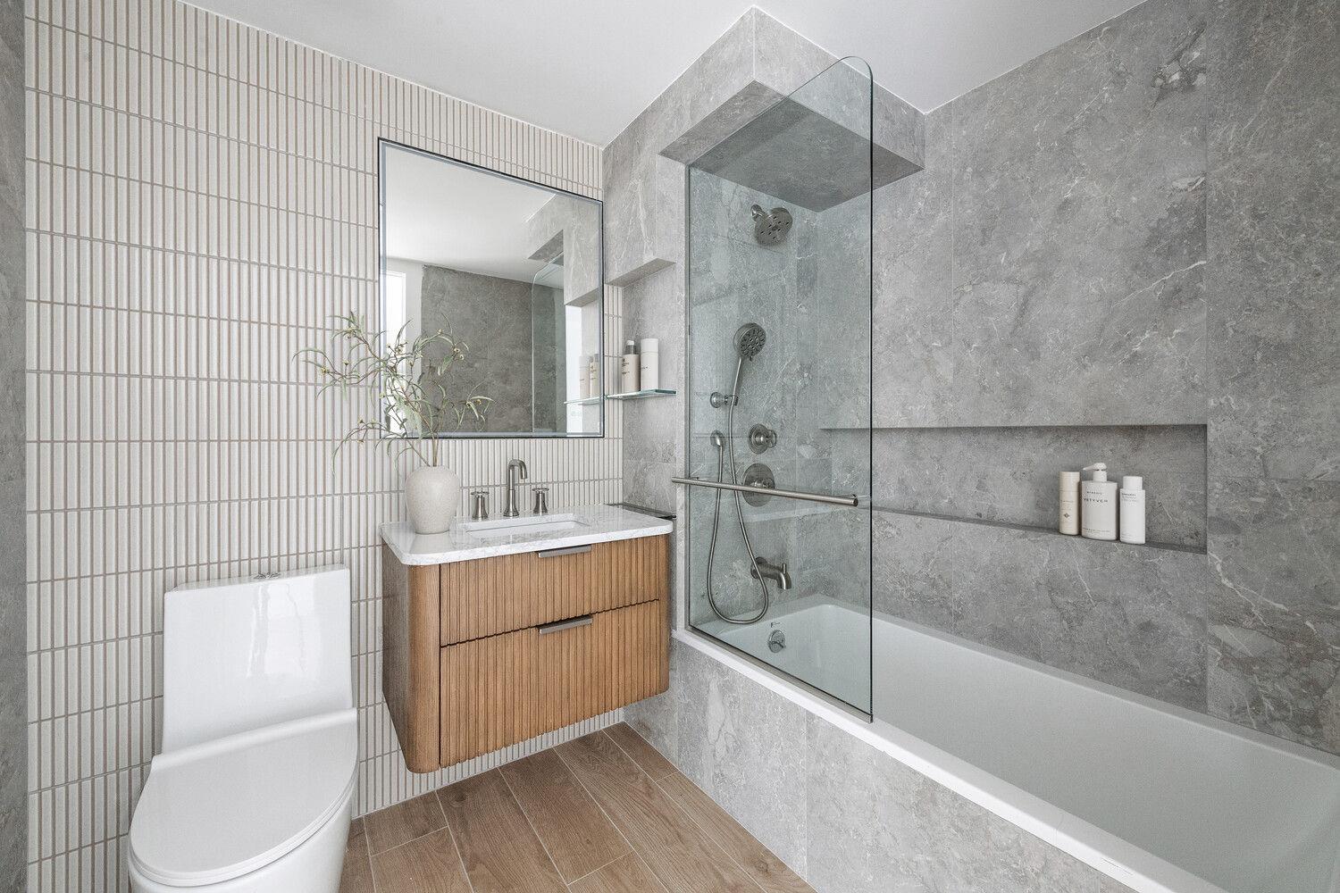 1811 MENAHAN Street # 2F, Queens, NY 11385