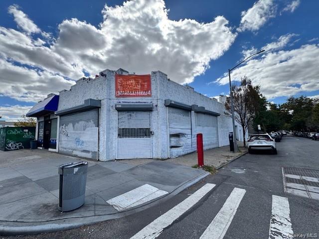 650 E Fordham Road, Bronx, NY 10458