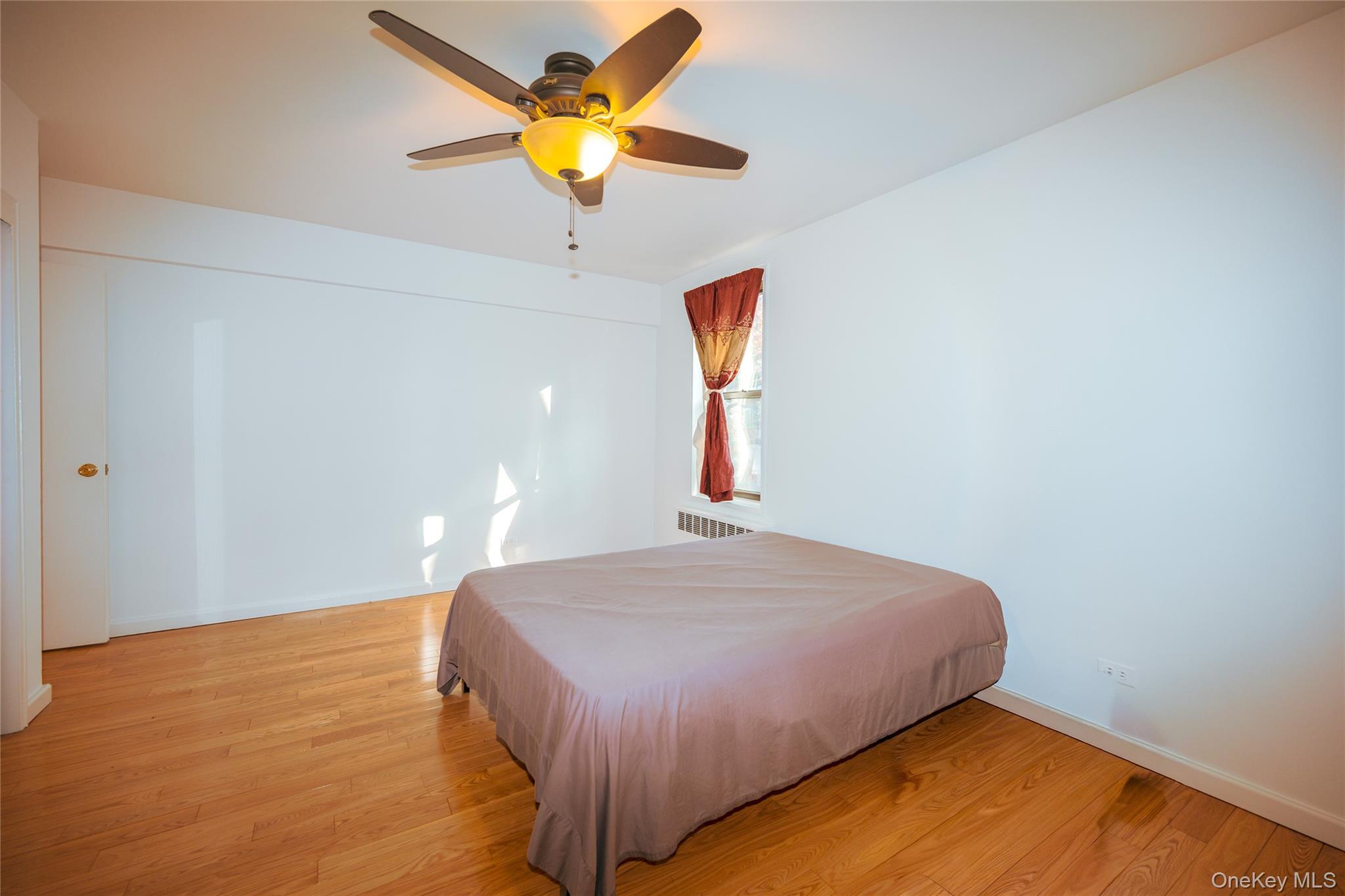 33-44 Junction Boulevard # 2V, Jackson Heights, NY 11372