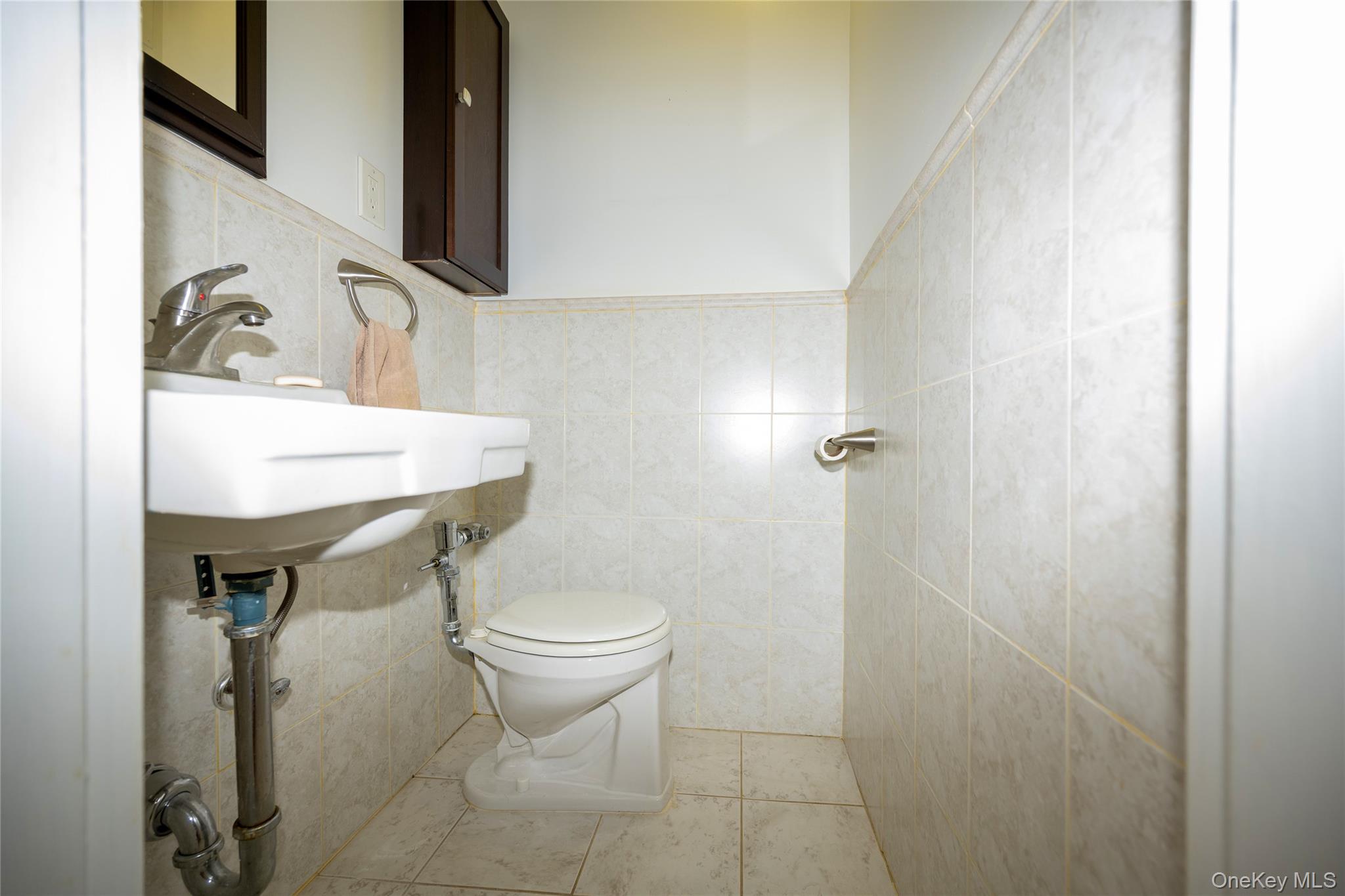 33-44 Junction Boulevard # 2V, Jackson Heights, NY 11372