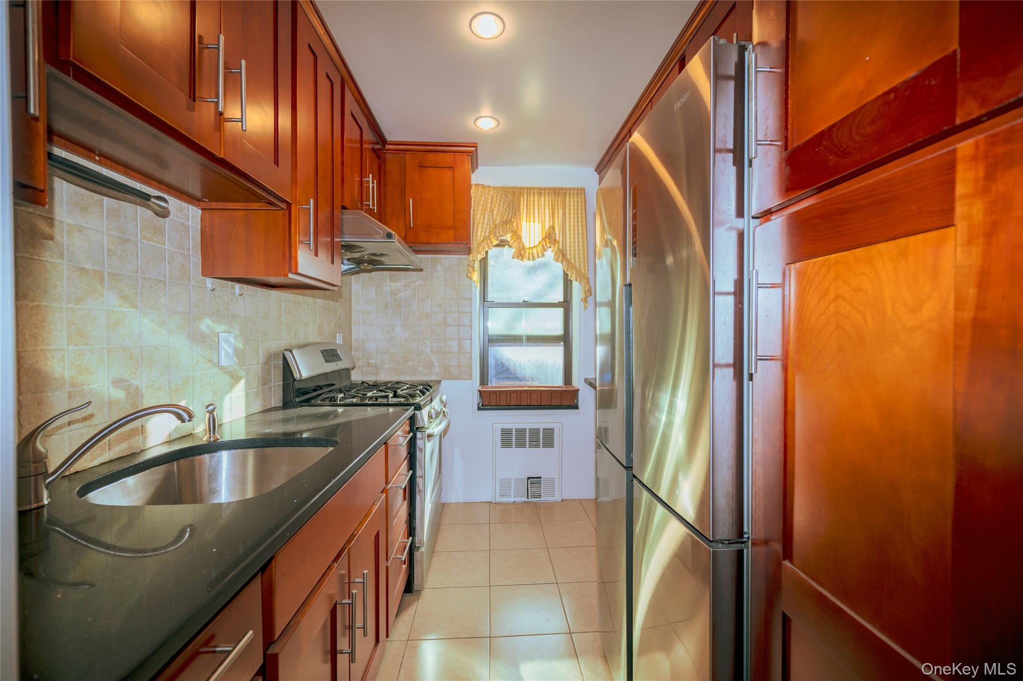 33-44 Junction Boulevard # 2V, Jackson Heights, NY 11372