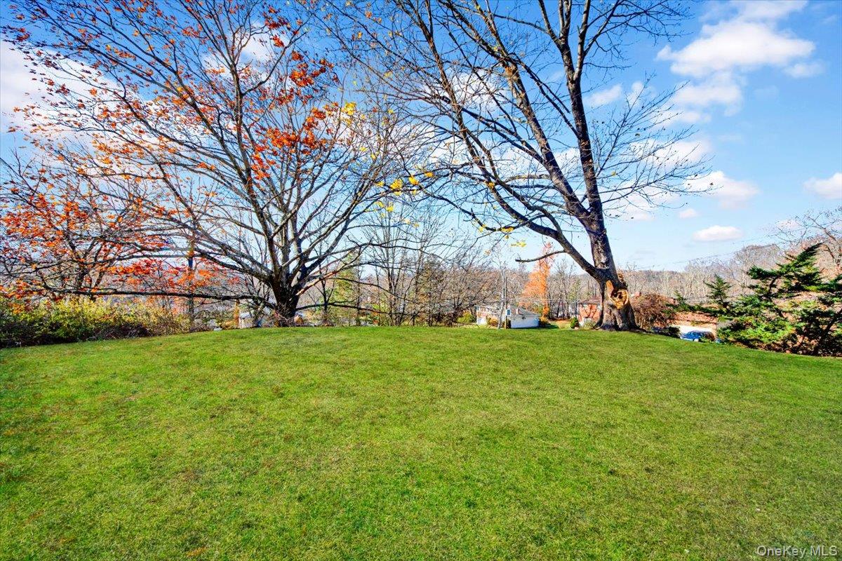 335 Lewis Avenue, Yorktown Heights, NY 10598