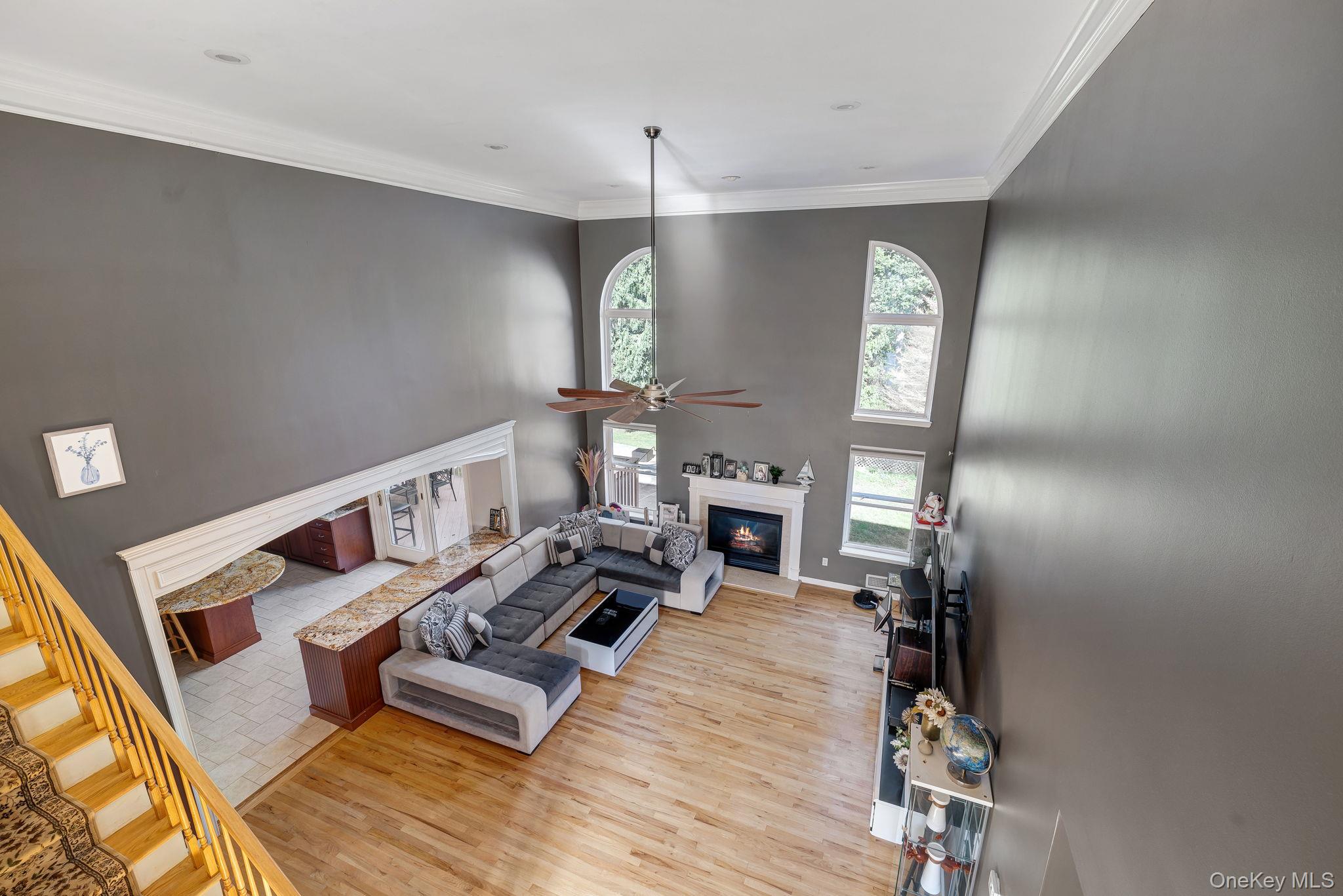 1010 Pine View, New Windsor, NY 12553