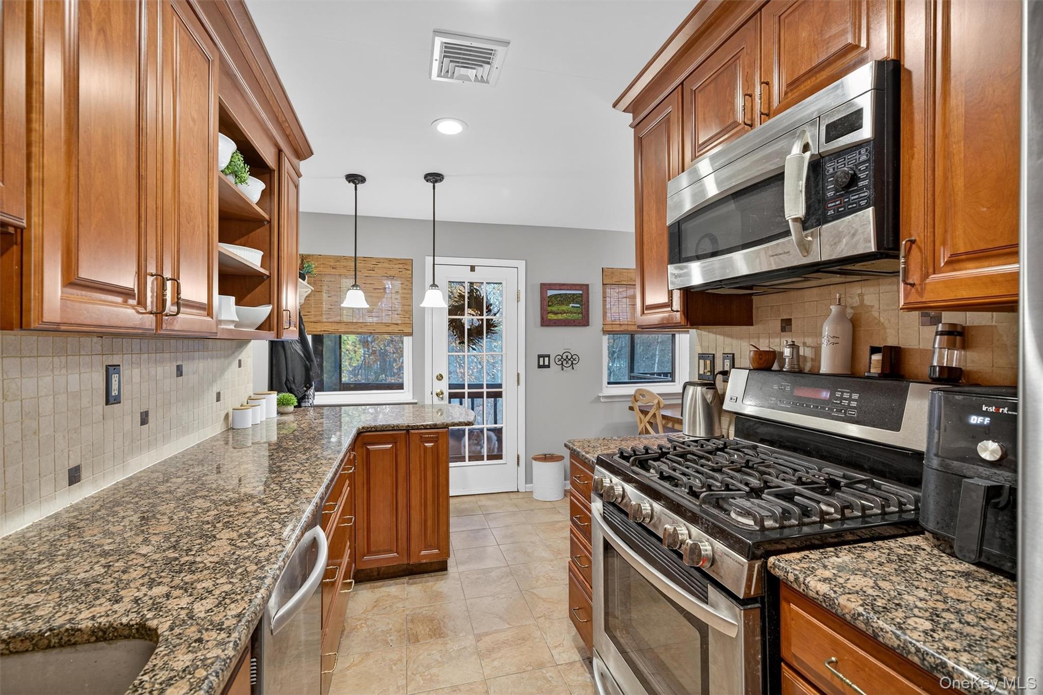 52 Milford Lane # 3C, Suffern, NY 10901