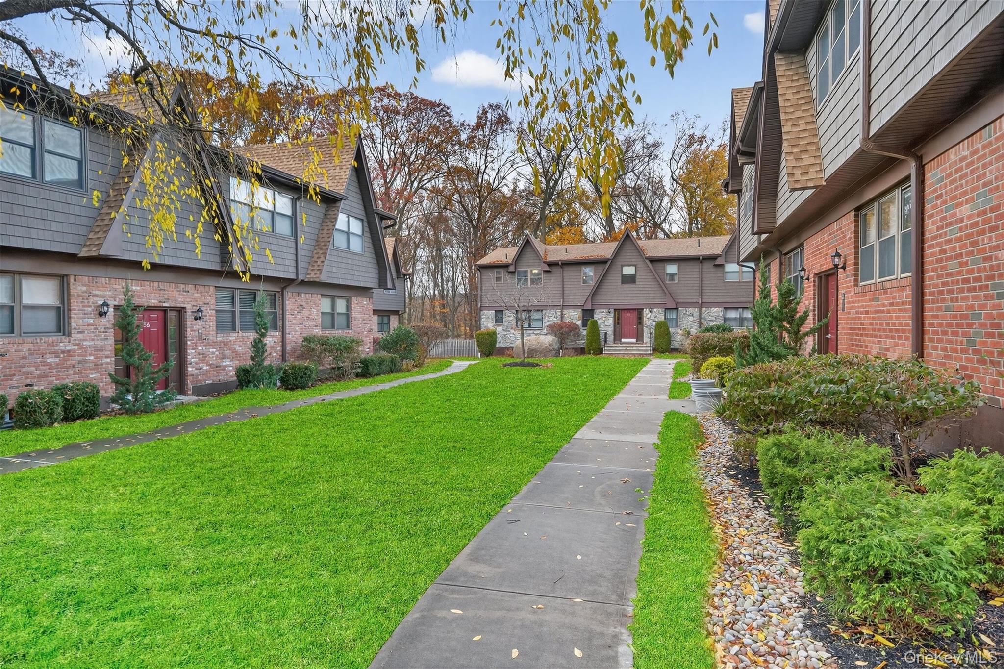 52 Milford Lane # 3C, Suffern, NY 10901