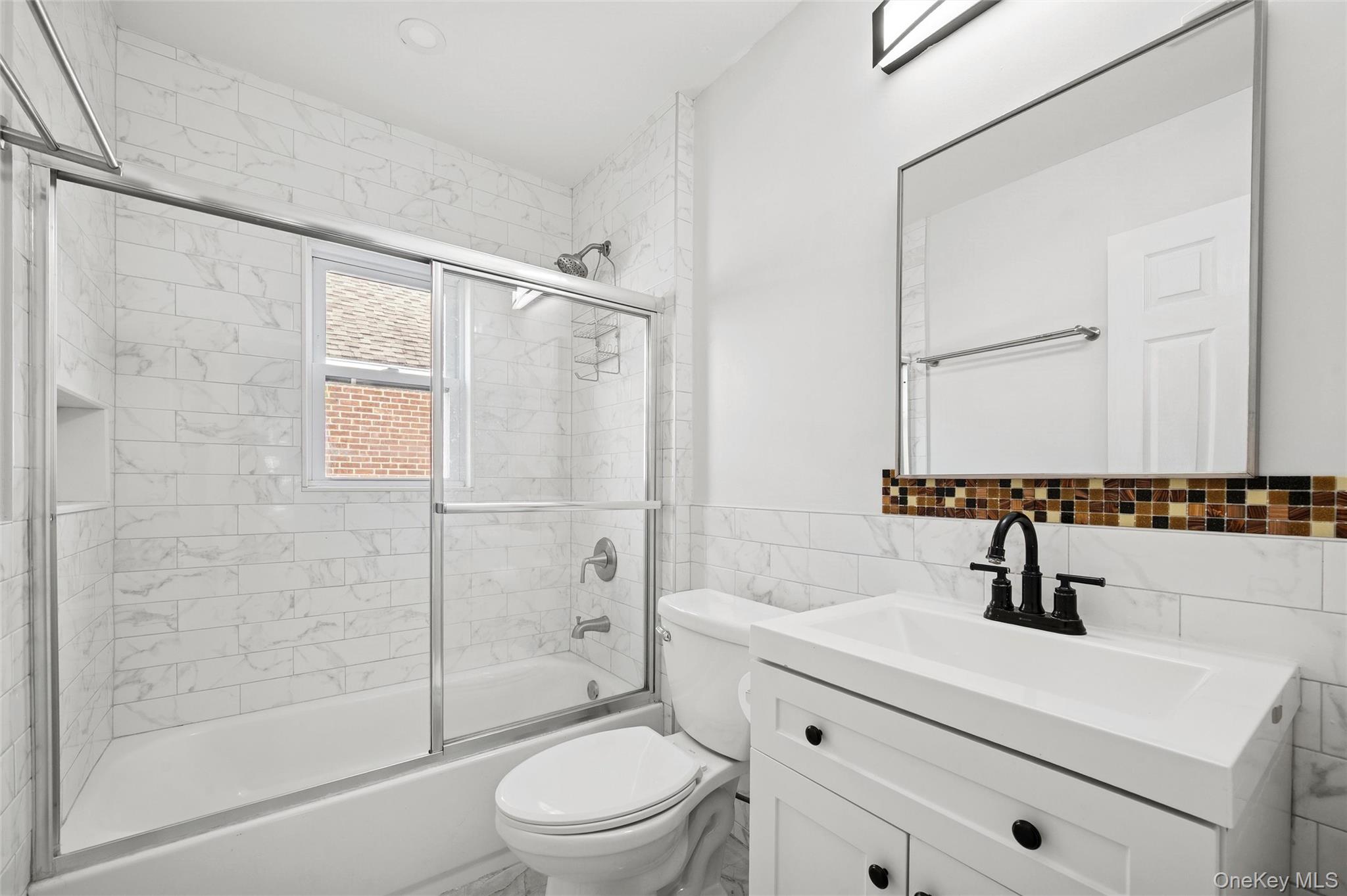 109 Caroline Avenue, Franklin Square, NY 11010