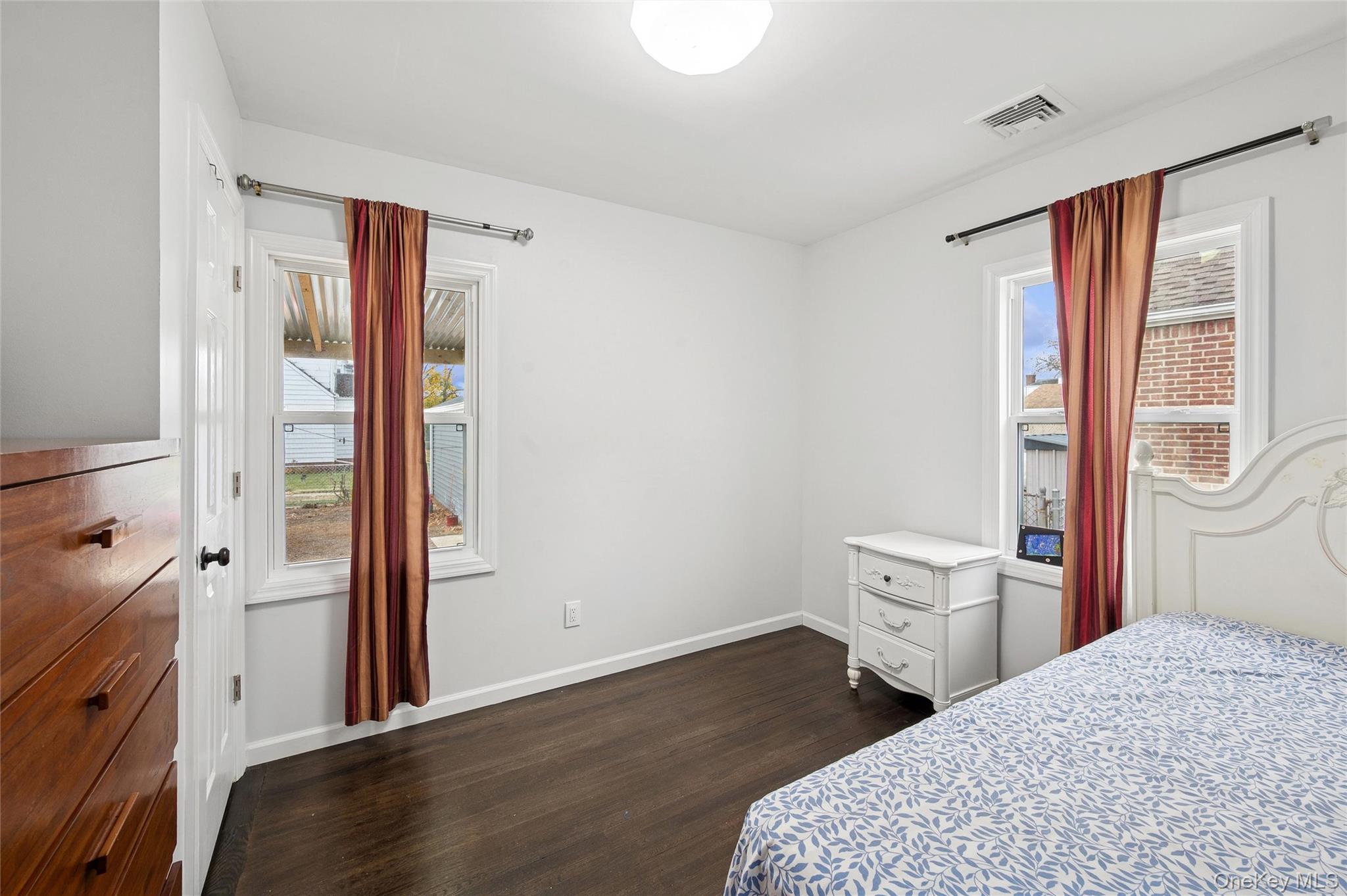 109 Caroline Avenue, Franklin Square, NY 11010