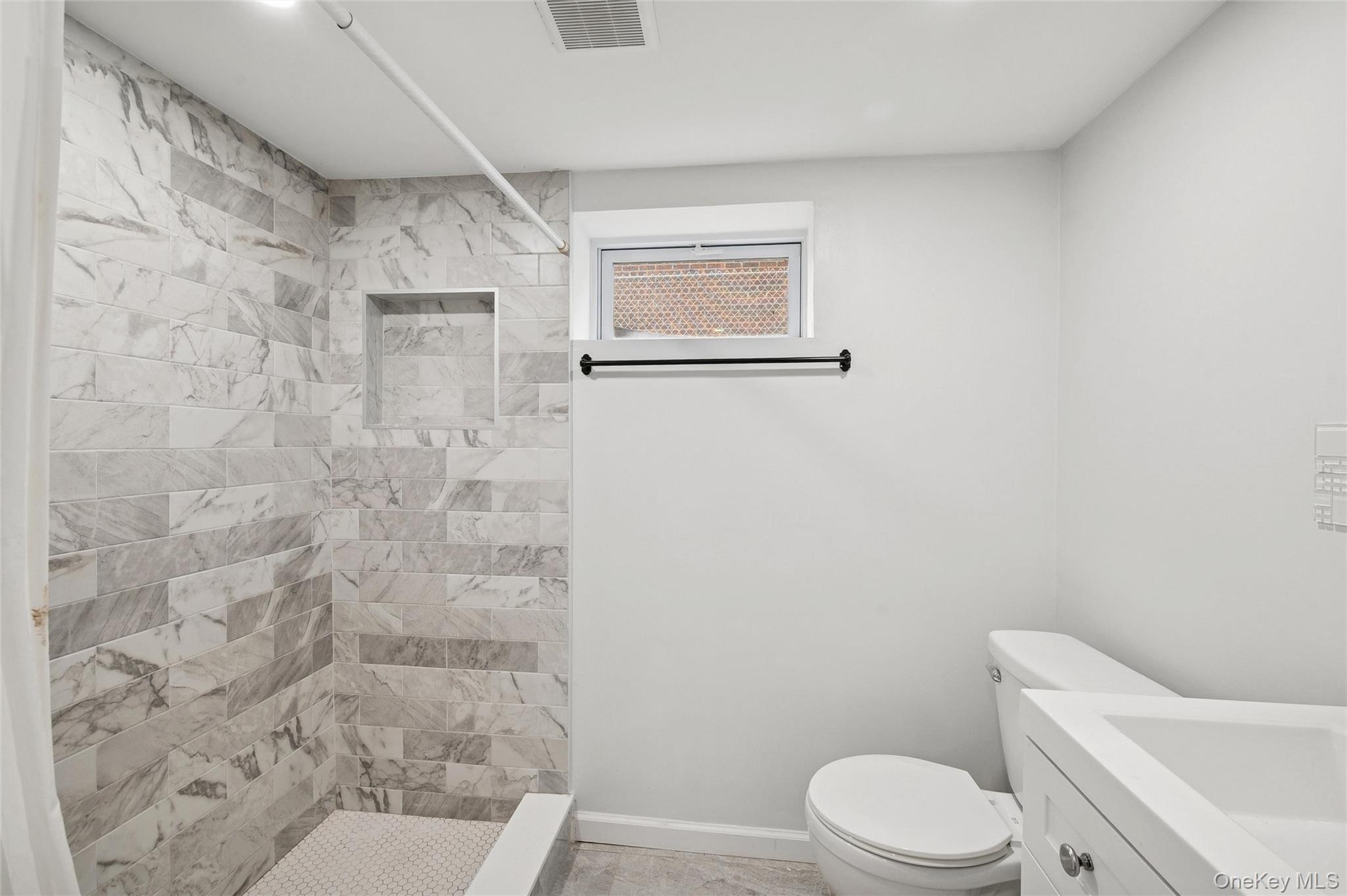 109 Caroline Avenue, Franklin Square, NY 11010