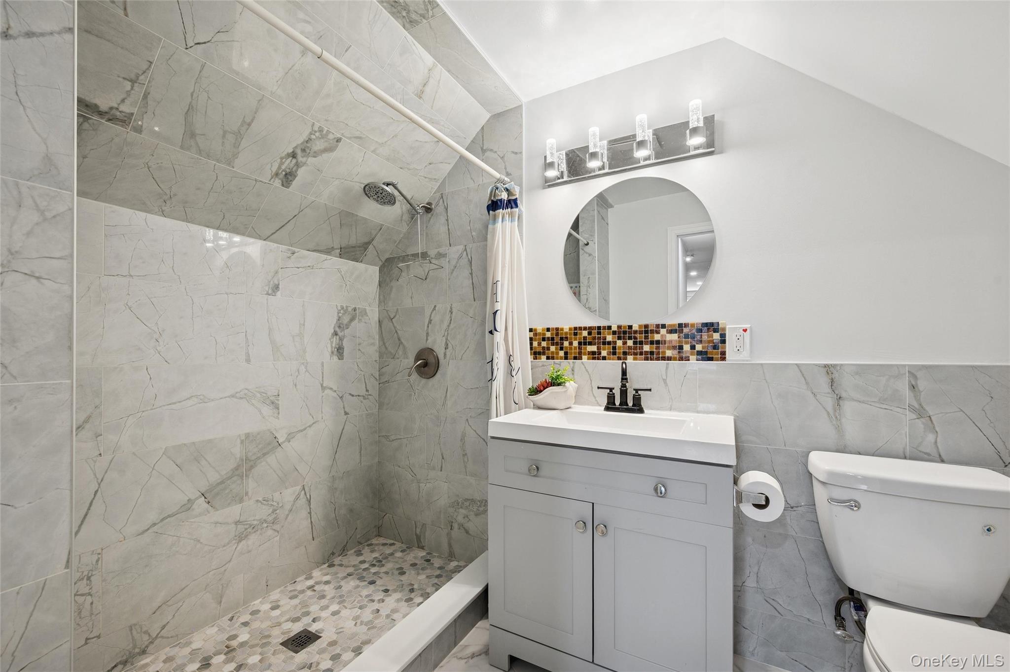 109 Caroline Avenue, Franklin Square, NY 11010