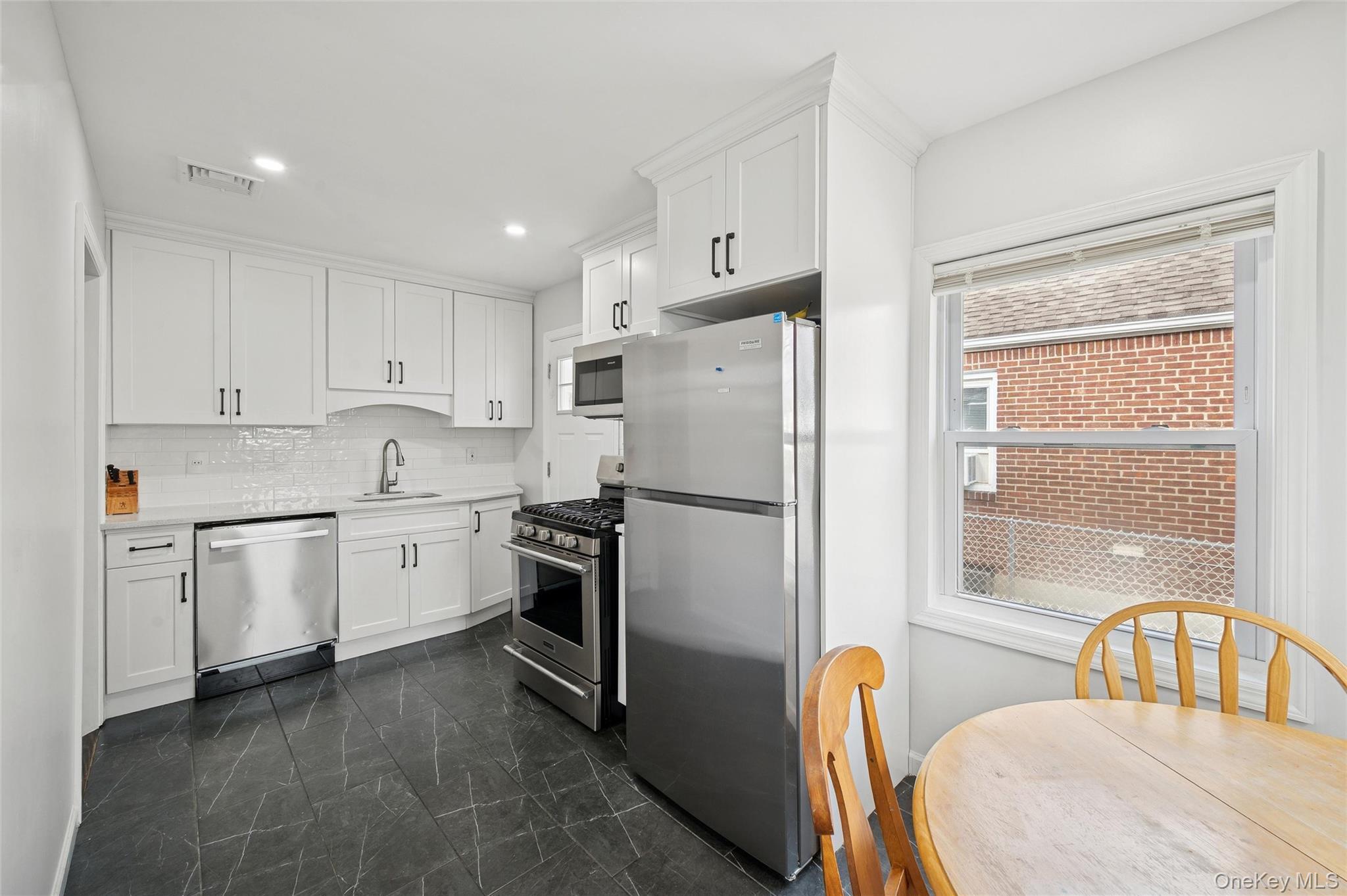 109 Caroline Avenue, Franklin Square, NY 11010