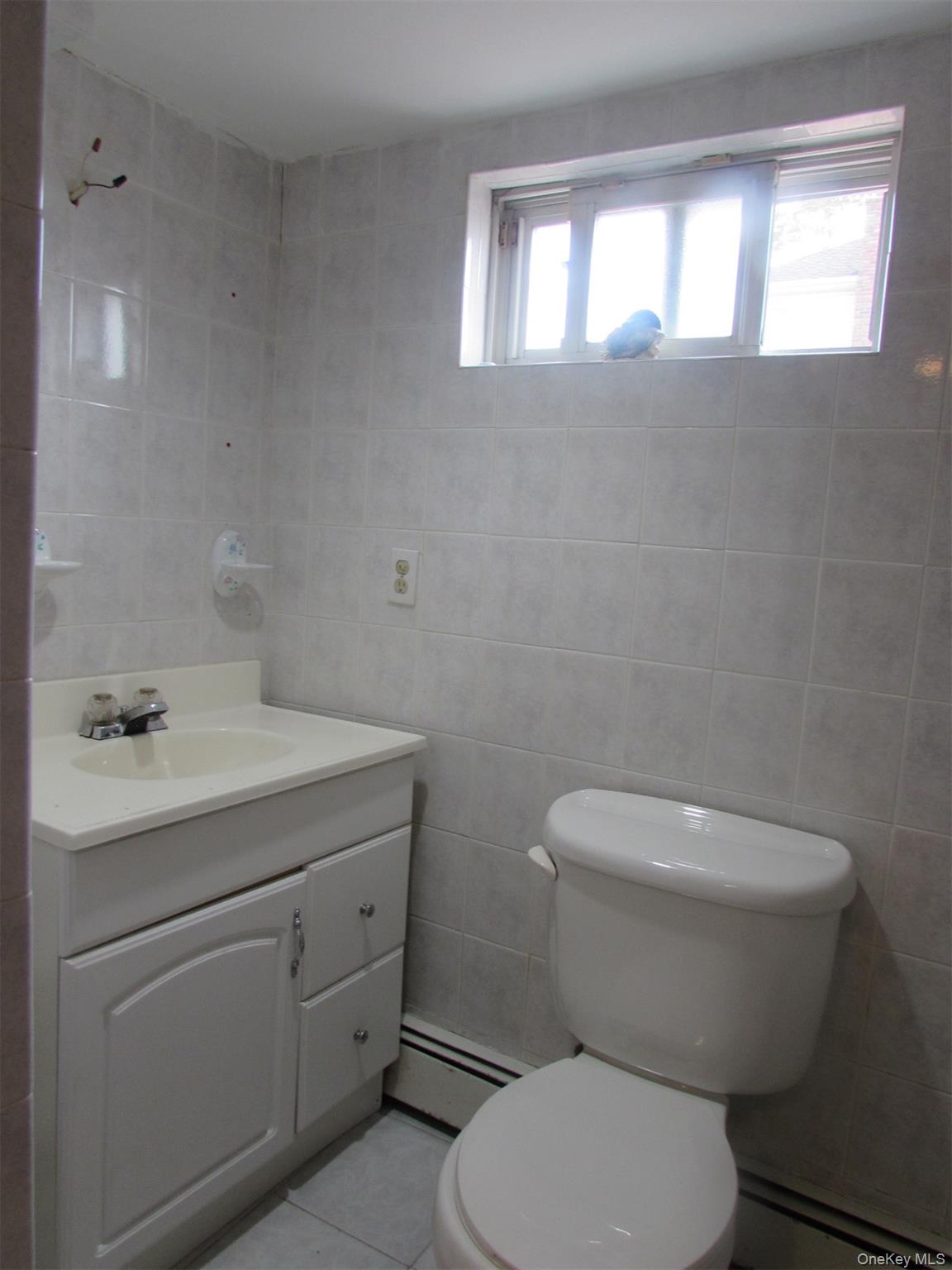 828 Windmill Avenue, West Babylon, NY 11704