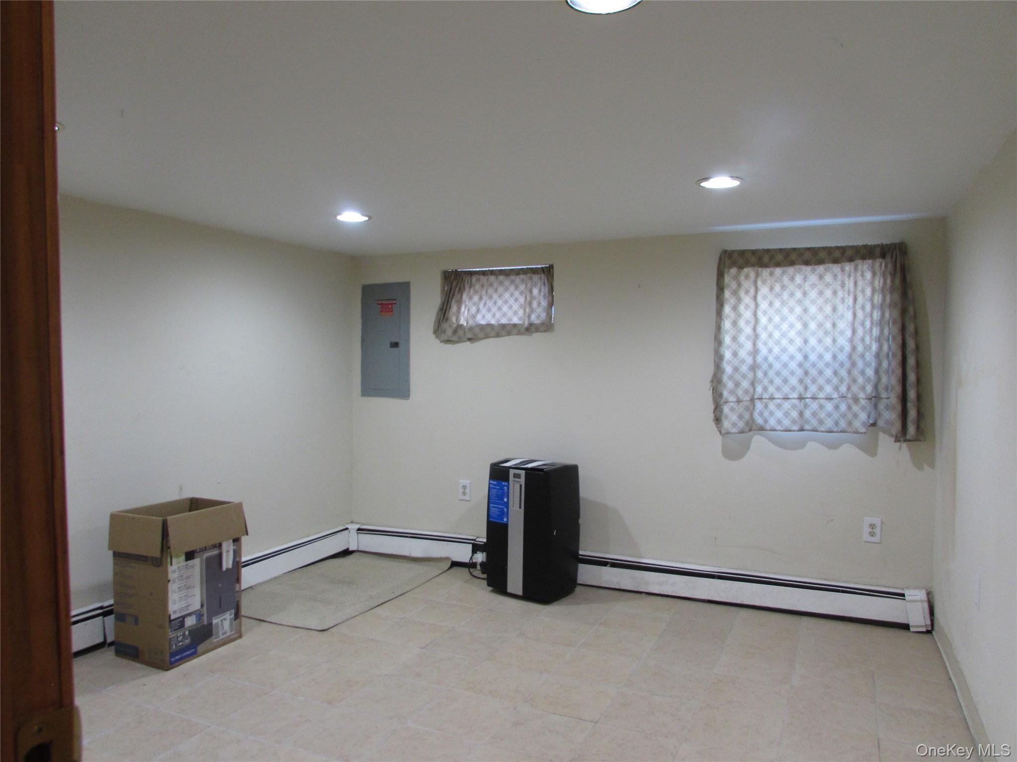 828 Windmill Avenue, West Babylon, NY 11704