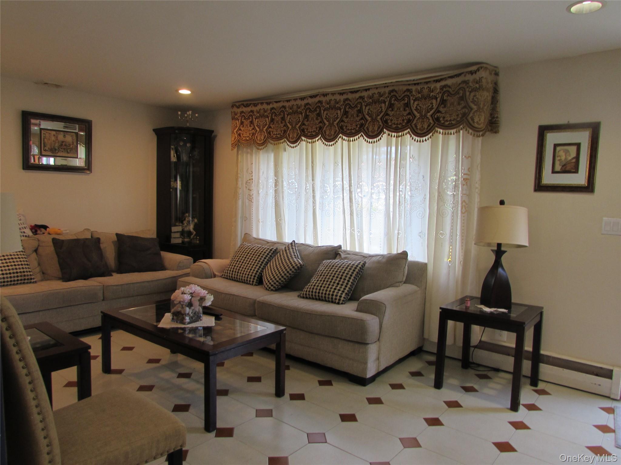 828 Windmill Avenue, West Babylon, NY 11704