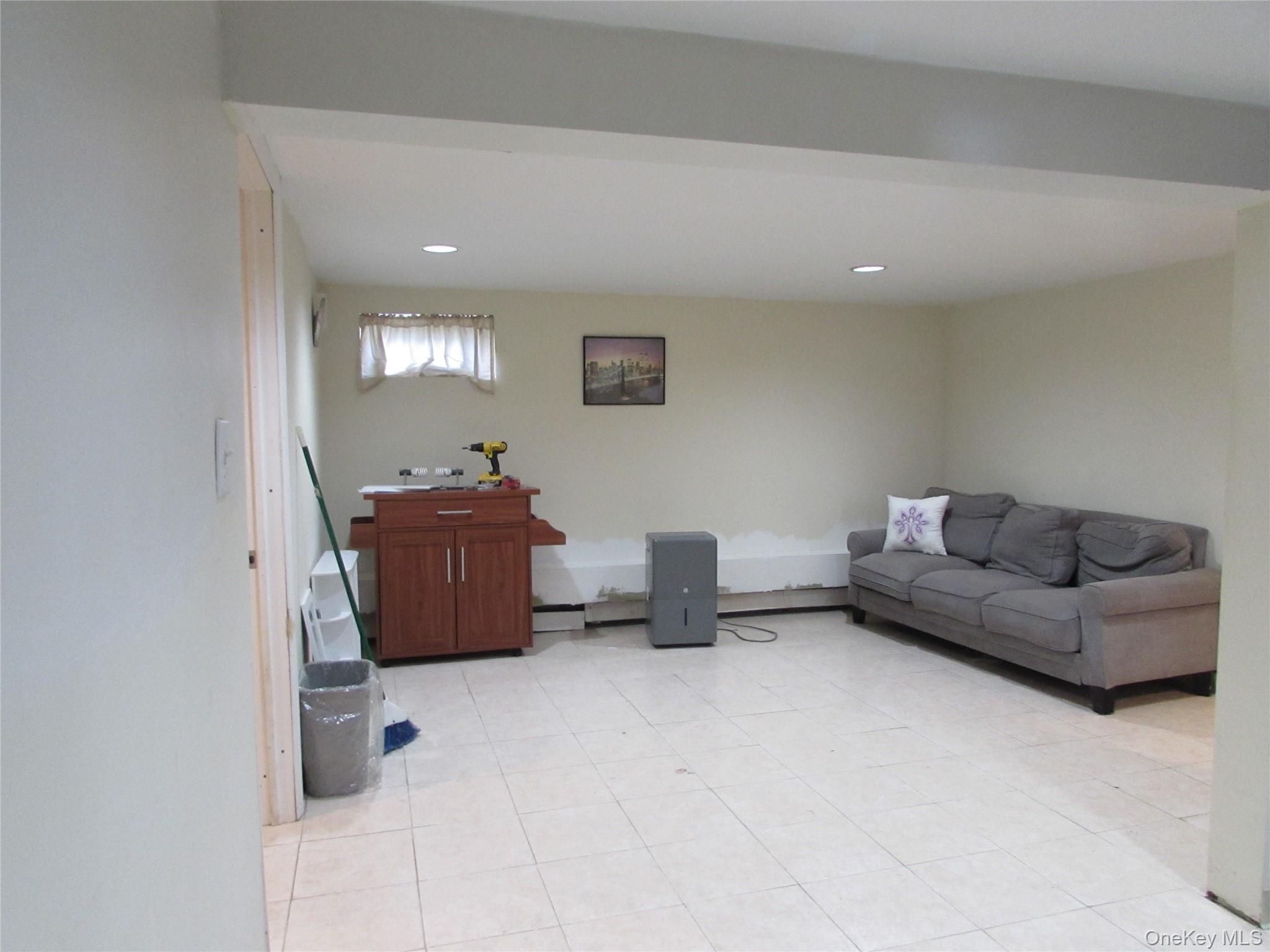 828 Windmill Avenue, West Babylon, NY 11704