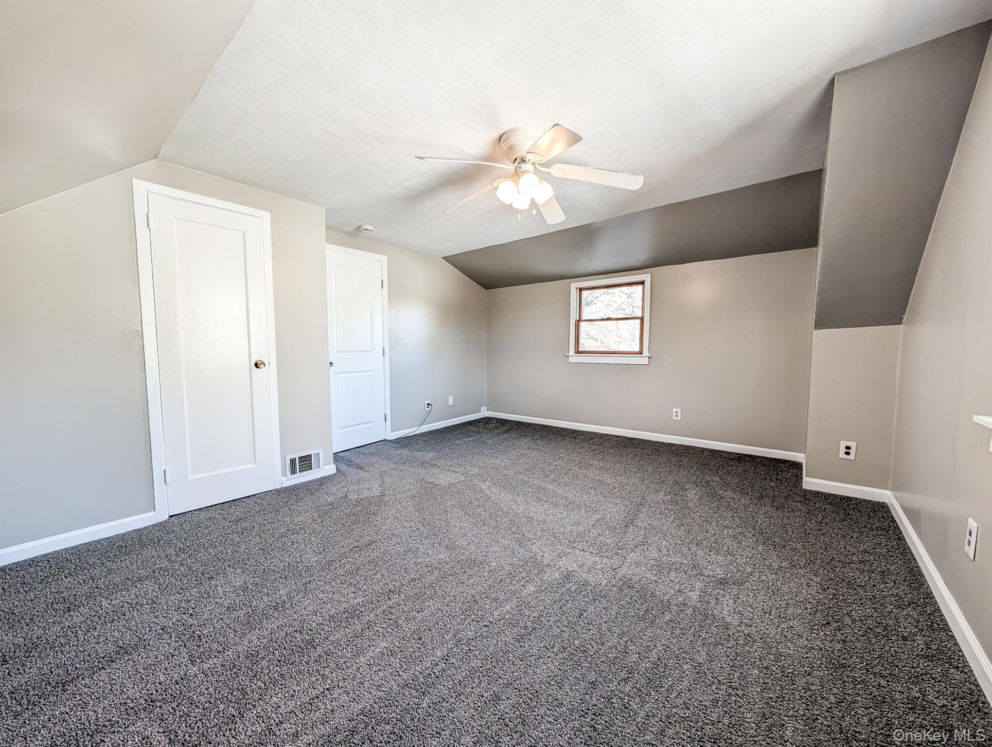 1221 Jackson Avenue, Lindenhurst, NY 11757