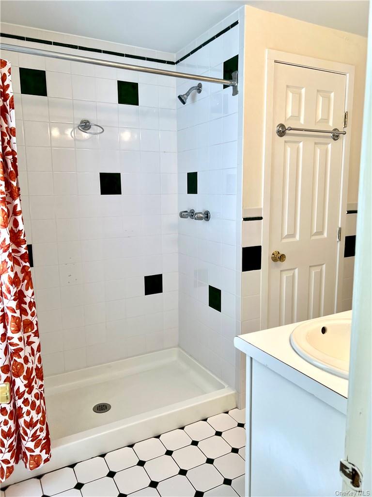 1604 Holly Stream Court # 1604, Brewster, NY 10509