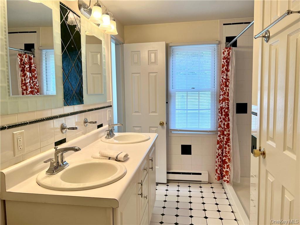 1604 Holly Stream Court # 1604, Brewster, NY 10509